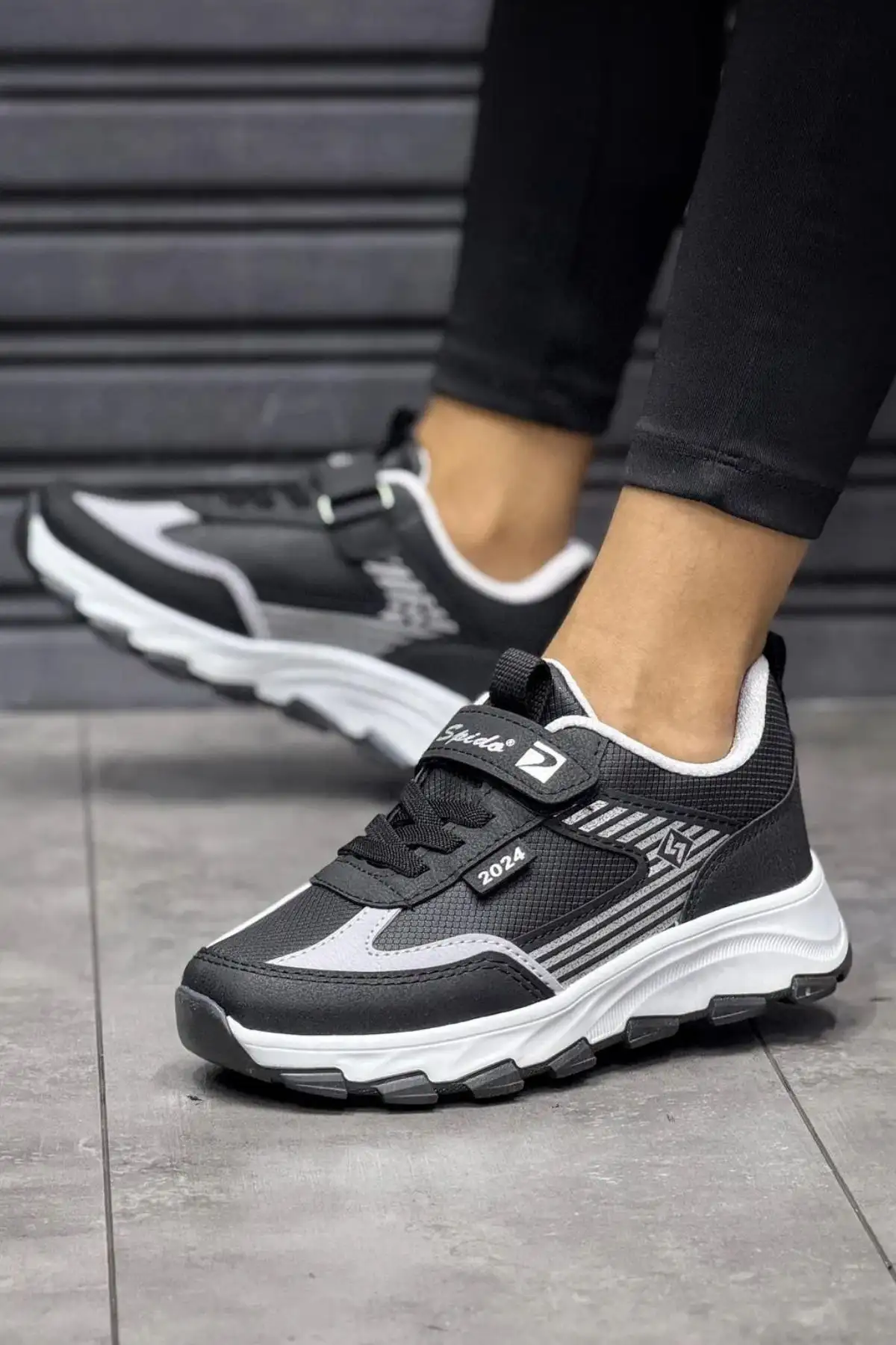 کفش ورزشی بچه گانه کفش مدرسه کفش راحت و راحت بچه گانه - 1442 کفش ورزشی بچه گانه کفش مدرسه کفش راحت و راحت بچه گانه - 1442