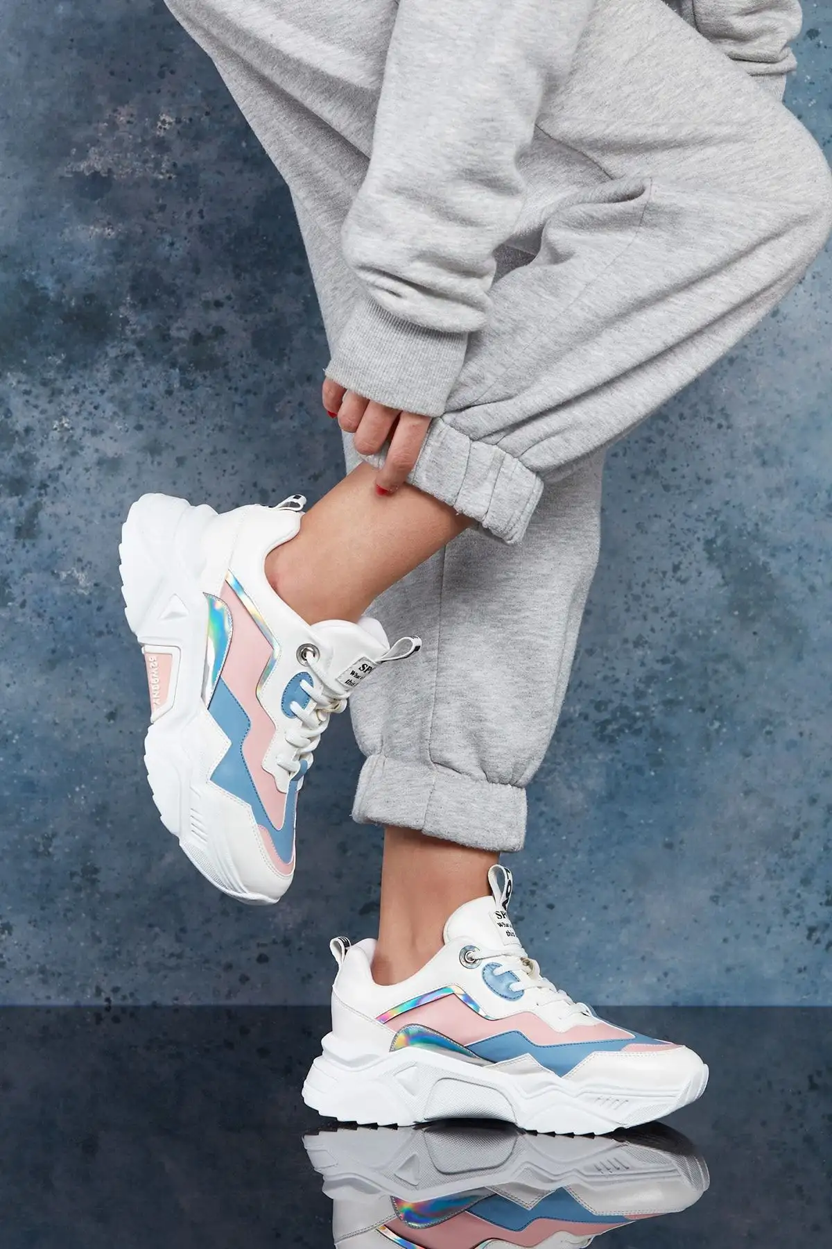 کفش ورزشی سفید آبی زن - 2297 کفش ورزشی سفید آبی زن - 2297