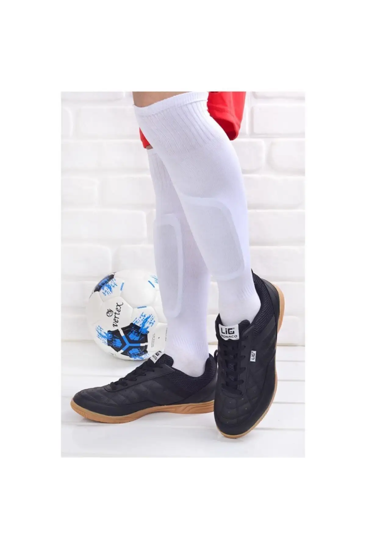 کفش های داخل سالن فوتسال بلک موناکو - 1804 کفش های داخل سالن فوتسال بلک موناکو - 1804