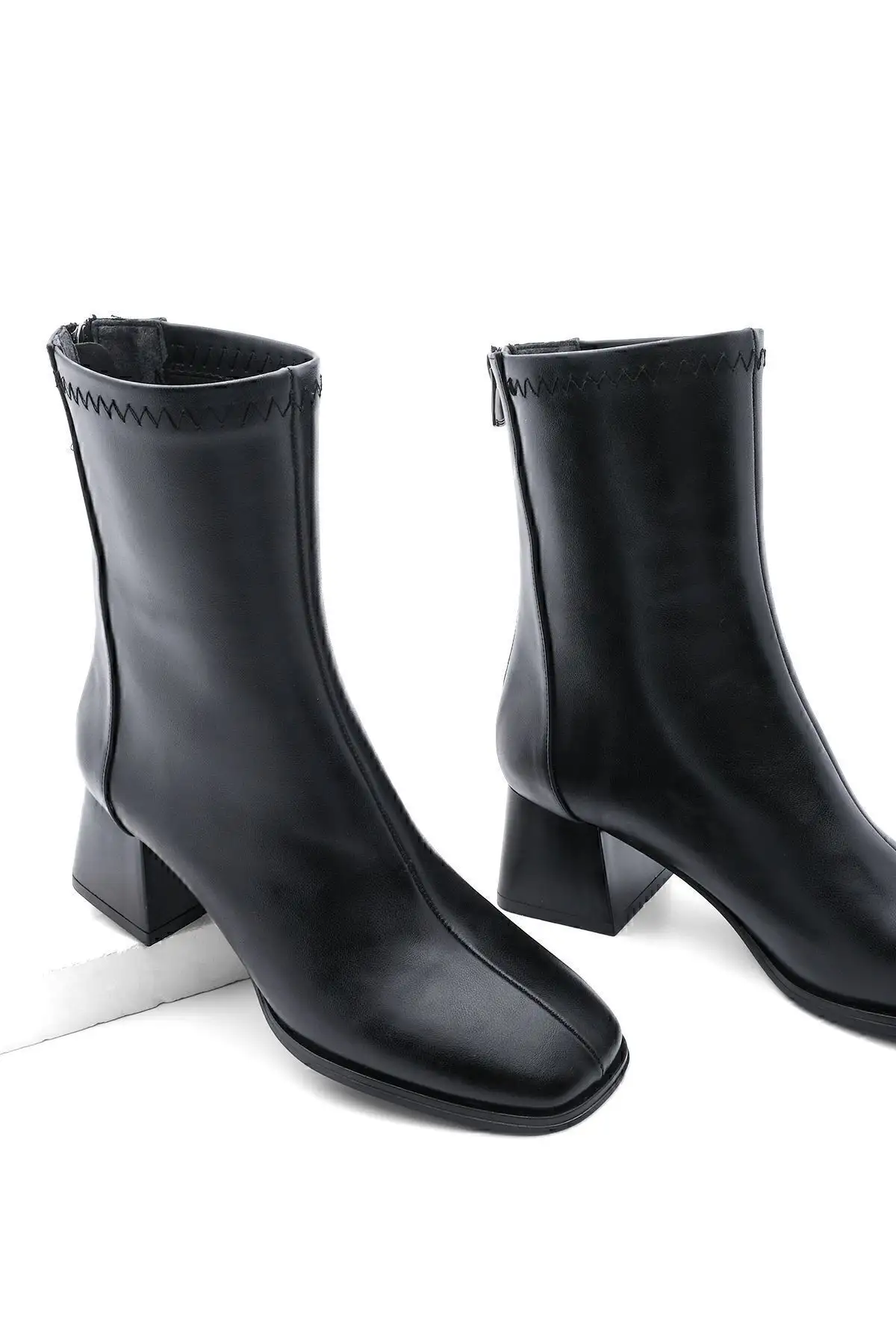 Womene Heeped Bot Kip Nayis سیاه با Ziply Back - 2372 Womene Heeped Bot Kip Nayis سیاه با Ziply Back - 2372