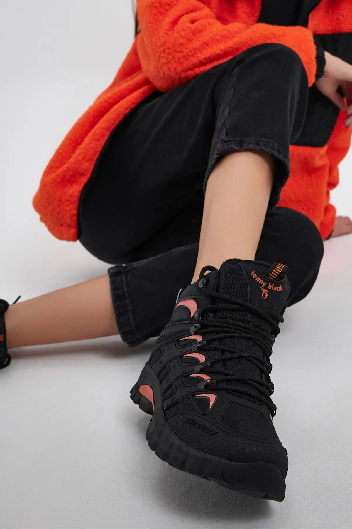 چکمه های یونیسکس نارنجی مشکی راحت و راحت بند دار - 2219 چکمه های یونیسکس نارنجی مشکی راحت و راحت بند دار - 2219