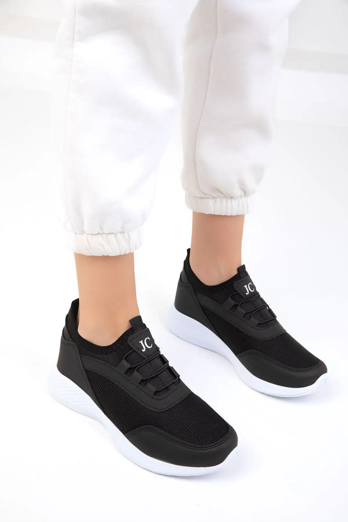 کفش کتانی مشکی زنانه 15226 - 2260 کفش کتانی مشکی زنانه 15226 - 2260