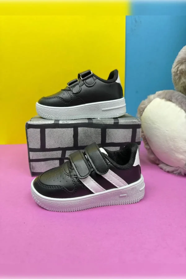 کفش کتانی بچه گانه روزانه Unisex Velcro سبک ضد لغزش کفش ورزشی مشکی راحت 100 - 1434