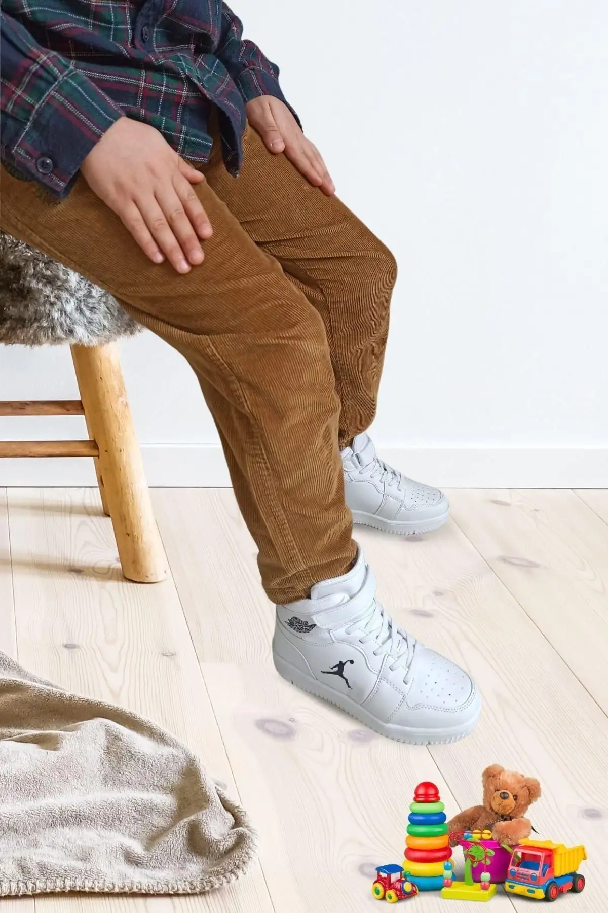 کفش ورزشی بچه گانه بسکتبال Haykat Velcro - 2153 کفش ورزشی بچه گانه بسکتبال Haykat Velcro - 2153