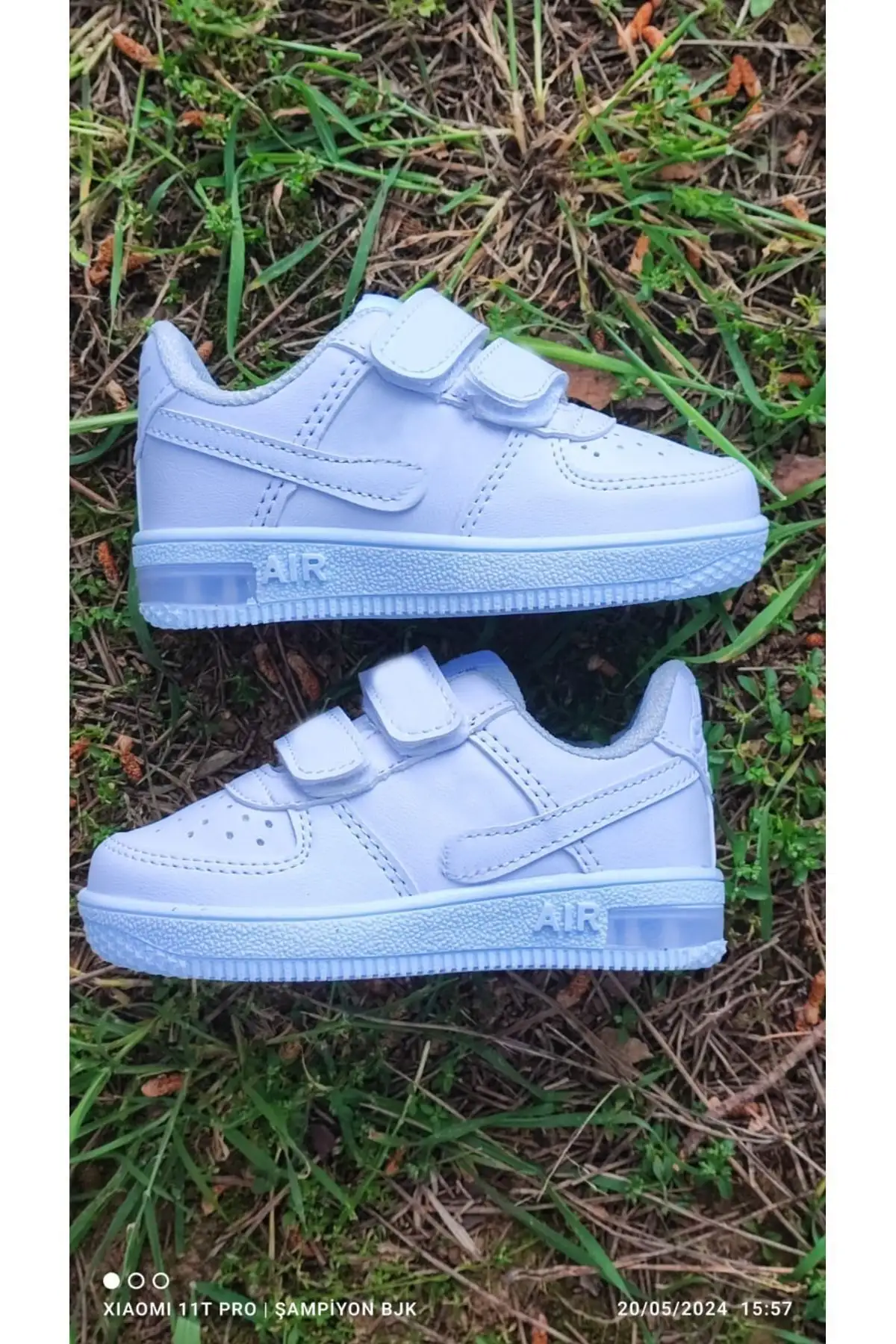 مدل کفش کتانی بچه گانه ولکرو سفید روشن - 1466 مدل کفش کتانی بچه گانه ولکرو سفید روشن - 1466