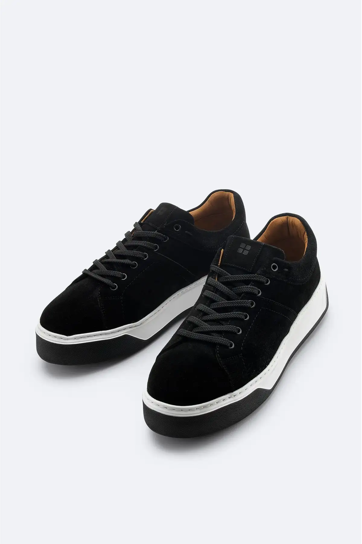 کفش راحتی مردانه مشکی 100% چرمی زیره انعطاف پذیر A42Y8000 - 1862