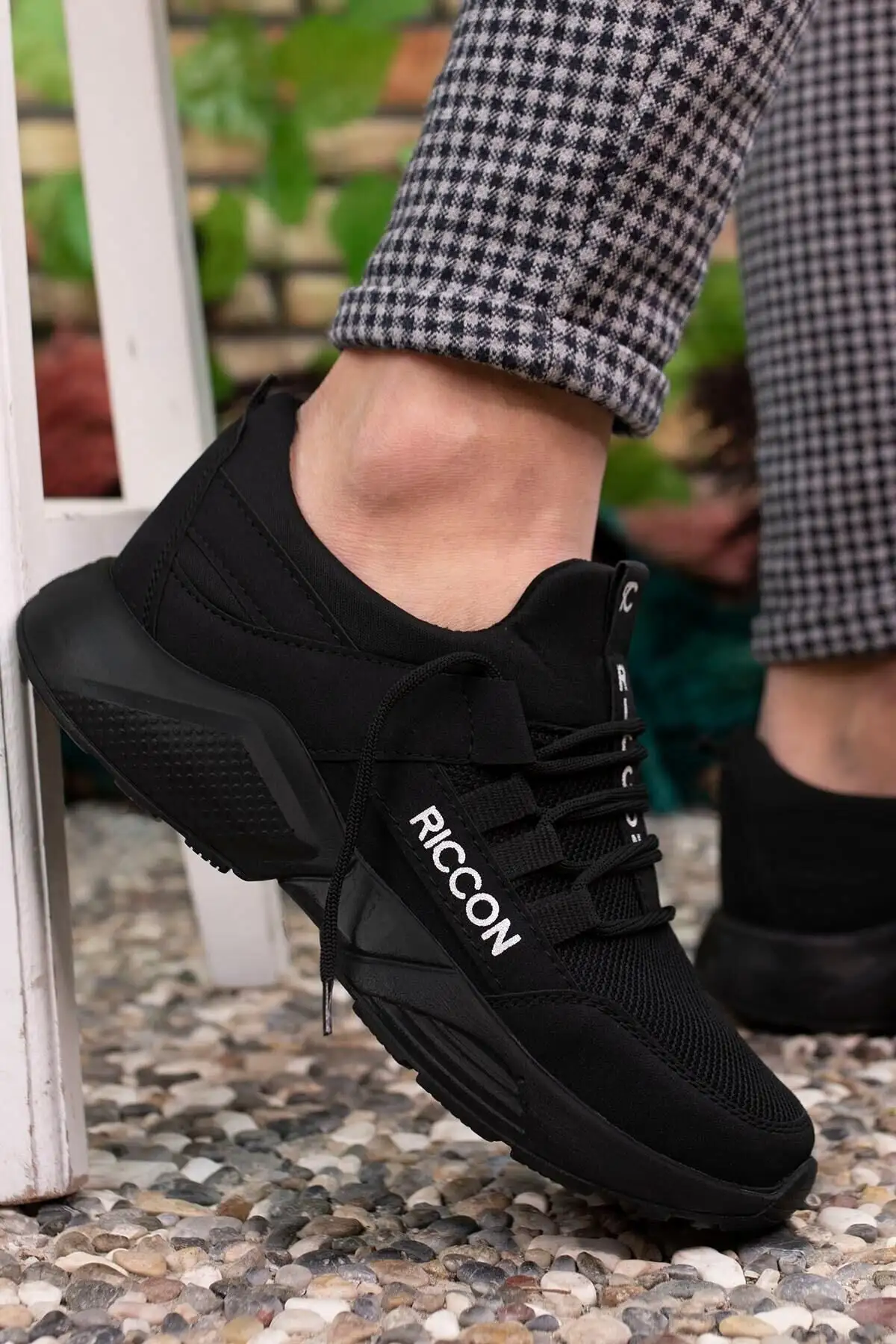 کفش ورزشی یونیسکس مشکی 0012072 - 2135 کفش ورزشی یونیسکس مشکی 0012072 - 2135