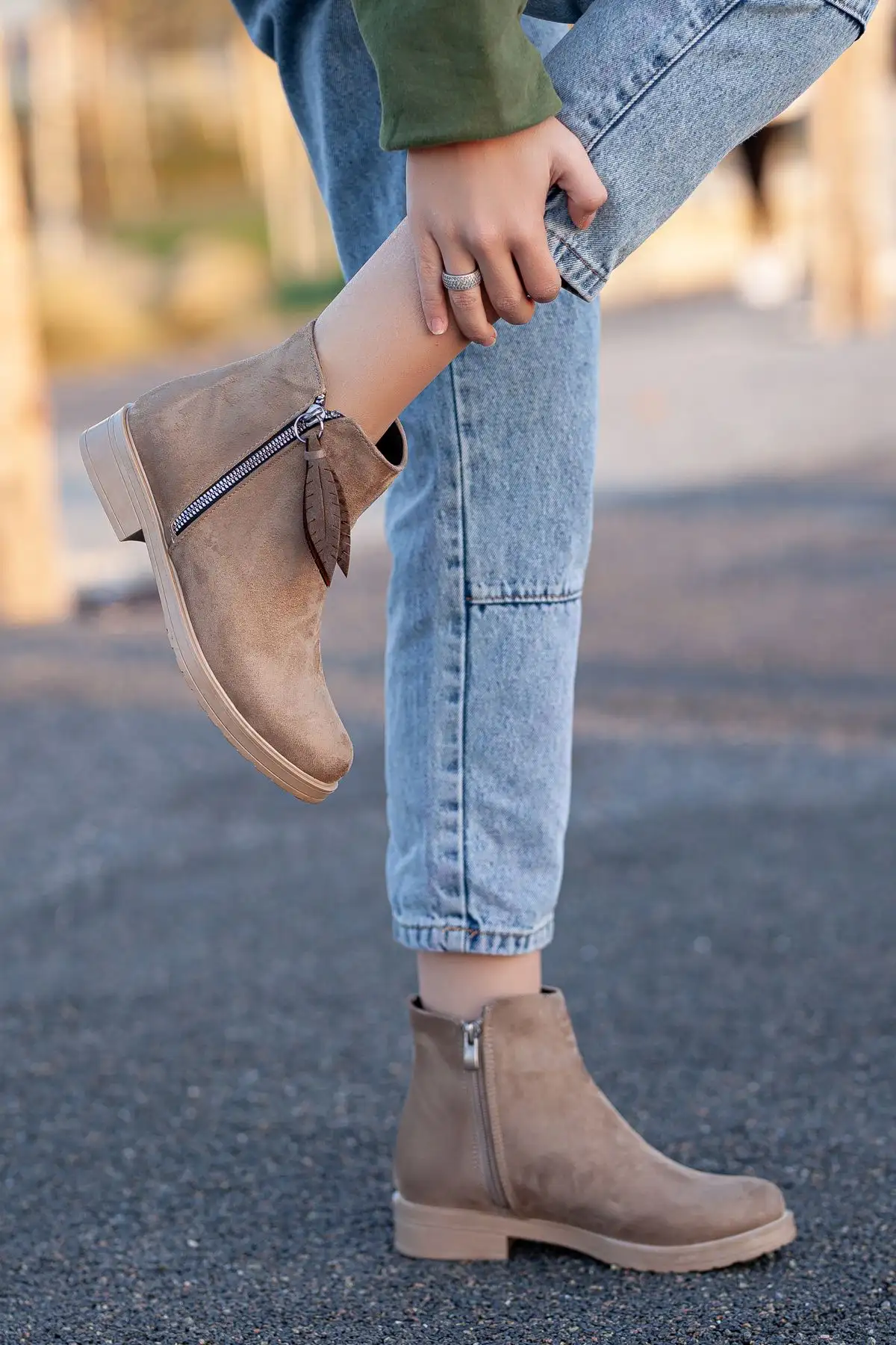 D2005 Daily Women Bot - 2414 D2005 Daily Women Bot - 2414