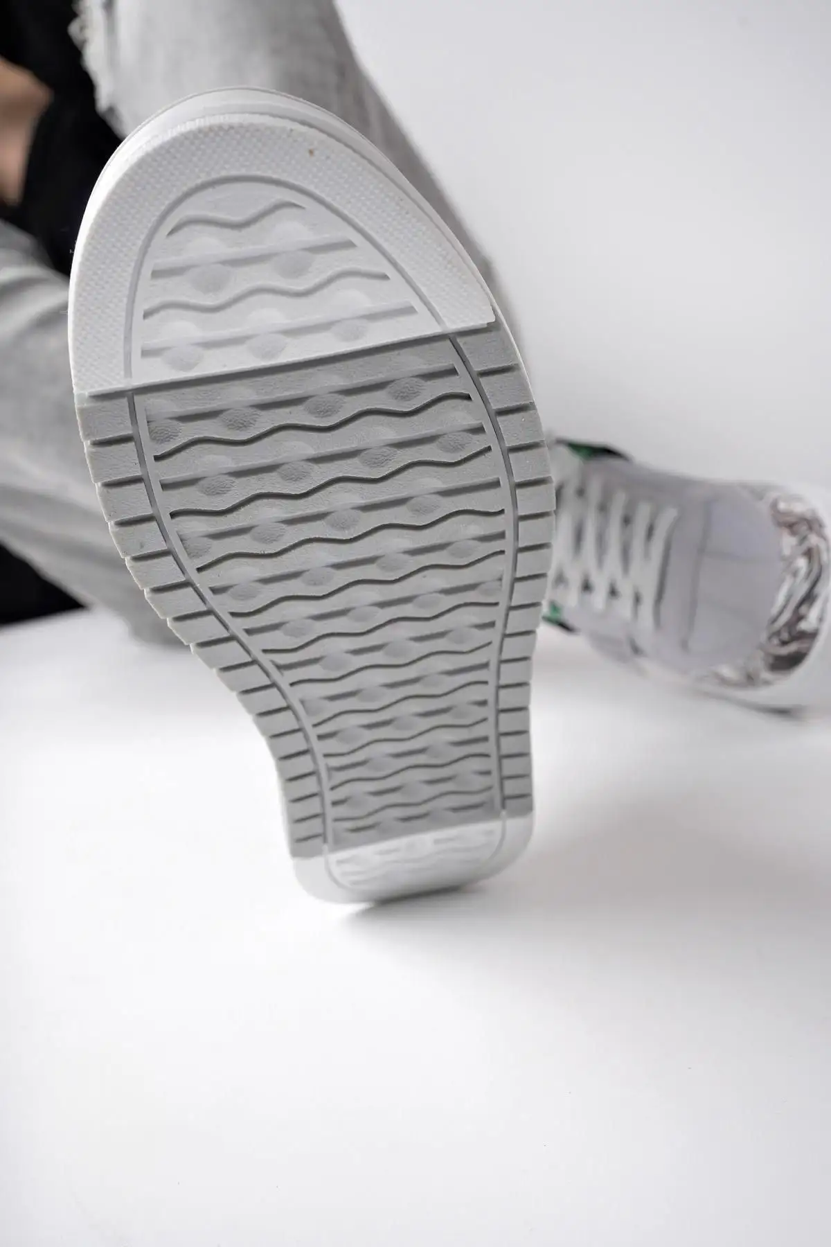 4921 کفش اسپرت یونیسکس کفش کتانی بدون لغزش - 2269 4921 کفش اسپرت یونیسکس کفش کتانی بدون لغزش - 2269