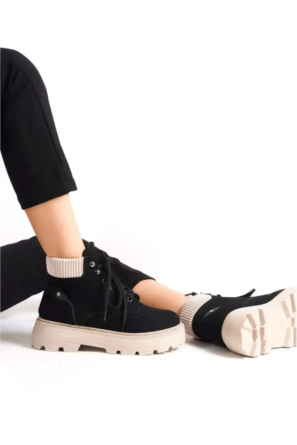 Black Suede Laccik Base Woman Bot - 2401 Black Suede Laccik Base Woman Bot - 2401