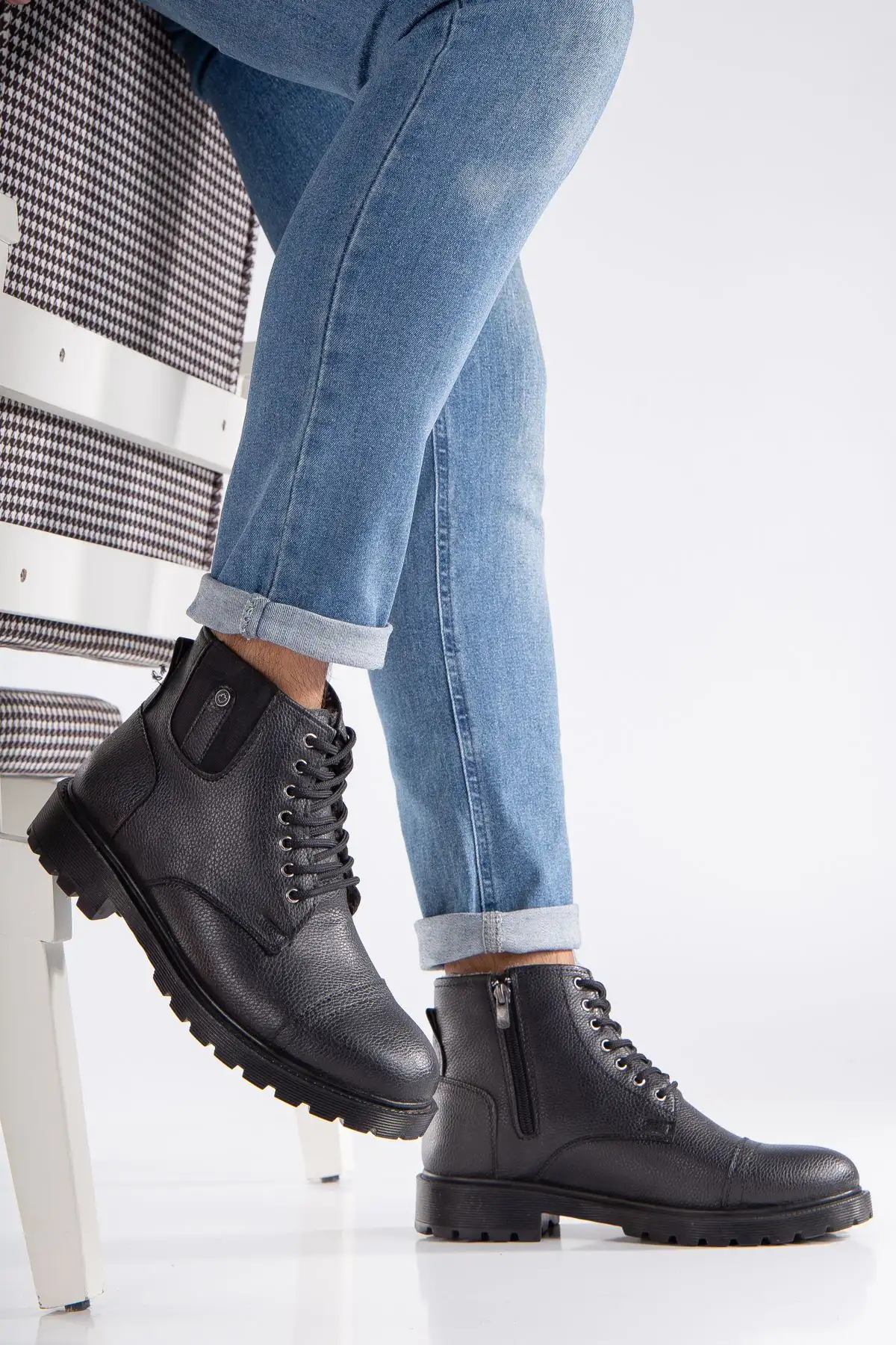 نیم بوت راحت سرد و ضد آب روزانه مشکی زیره لاستیکی تضمینی خزدار - 1883 نیم بوت راحت سرد و ضد آب روزانه مشکی زیره لاستیکی تضمینی خزدار - 1883