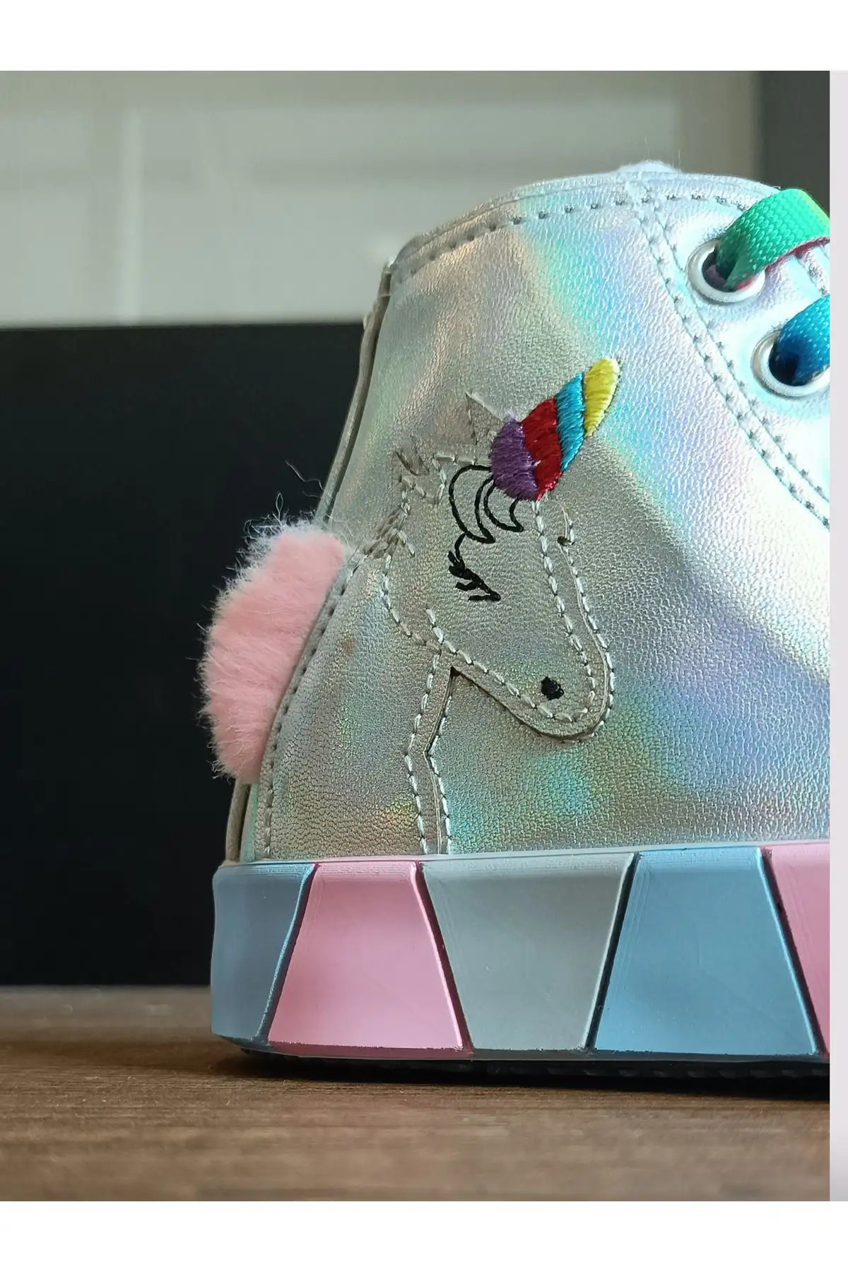 کفش کتانی دخترانه ارتوپدی درز جانبی هولوگرام تک شاخ - 1482