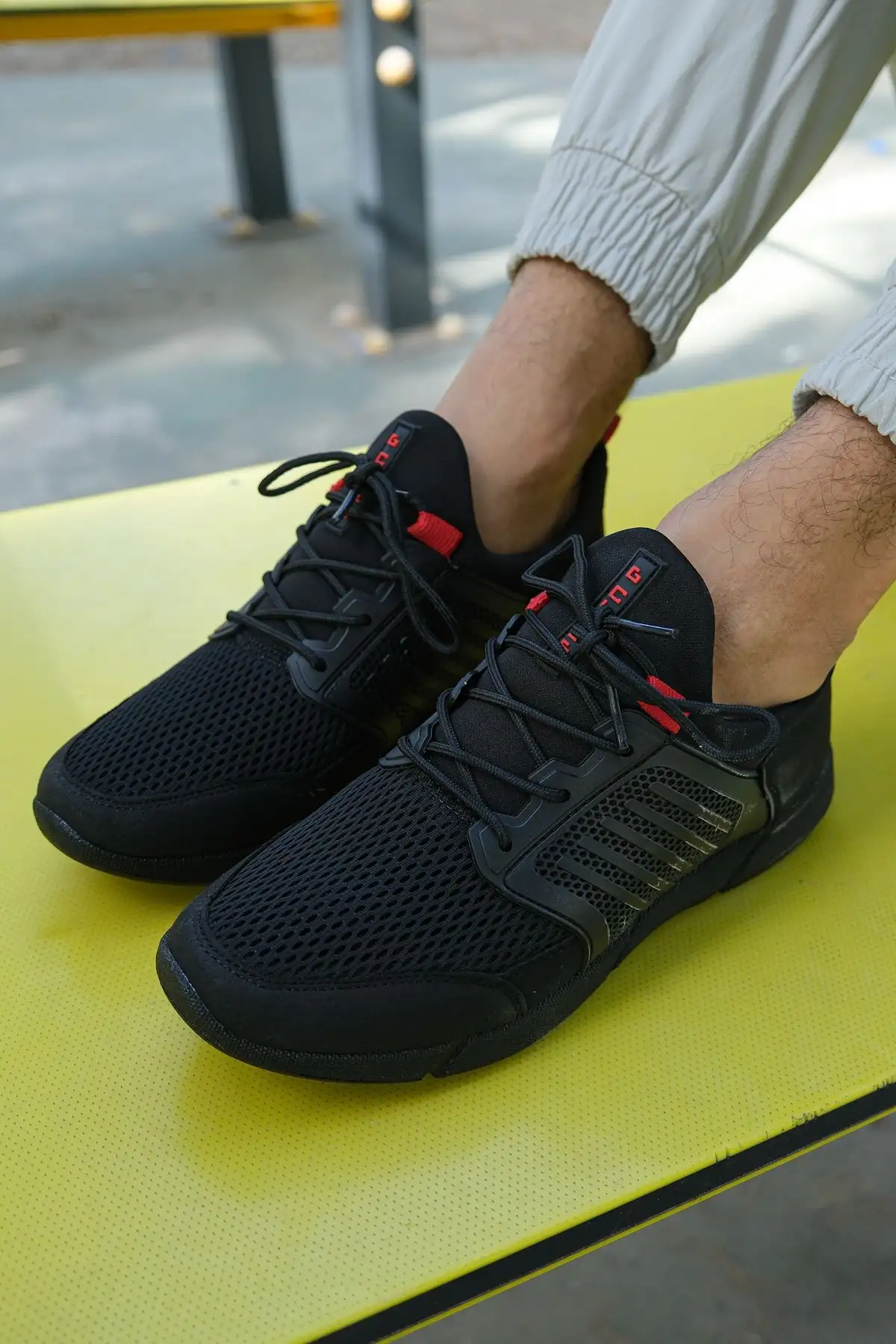 کفش ورزشی سیاه پوست سیاه 0012105 - 2620 کفش ورزشی سیاه پوست سیاه 0012105 - 2620