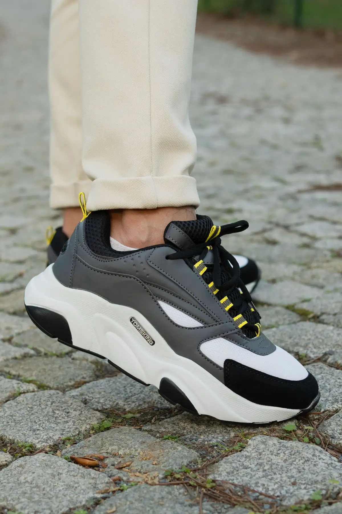 کفش ورزشی سفید خاکستری یونیزکس 1838 - 2611 کفش ورزشی سفید خاکستری یونیزکس 1838 - 2611