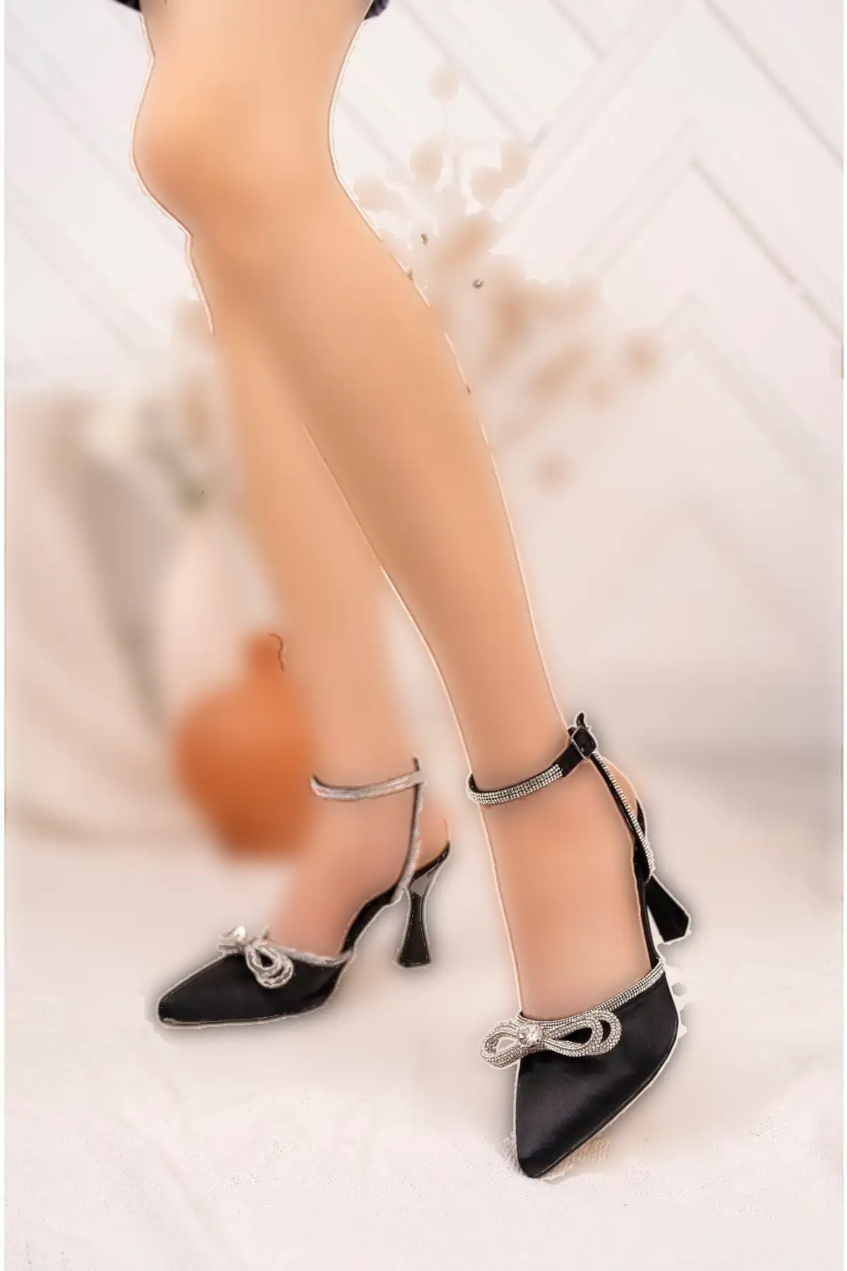 کفش پانسمان سنگی ساتن زنان MD1112-121-0001-2505 کفش پانسمان سنگی ساتن زنان MD1112-121-0001-2505