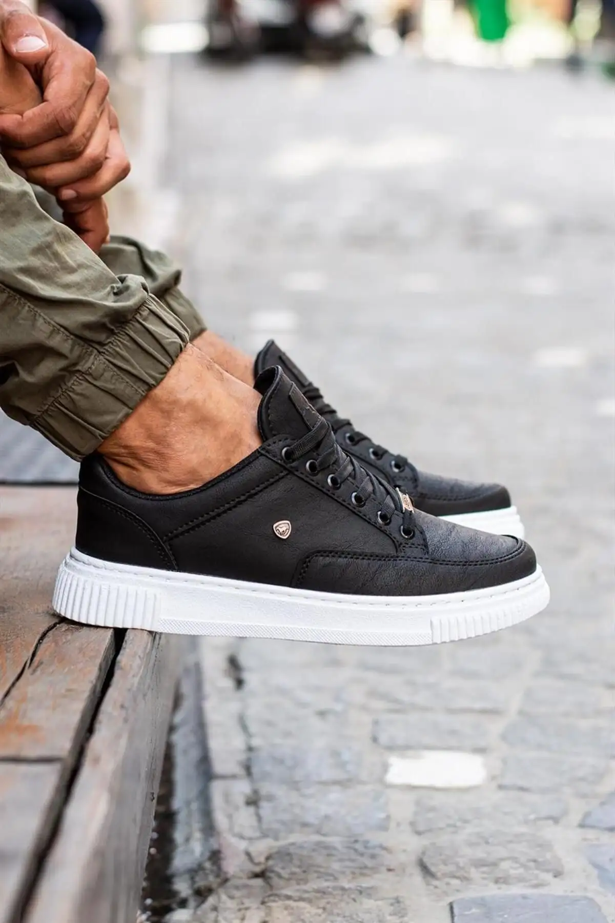 قالب راحت مردانه سیاه و سفید روزانه - 2888 قالب راحت مردانه سیاه و سفید روزانه - 2888