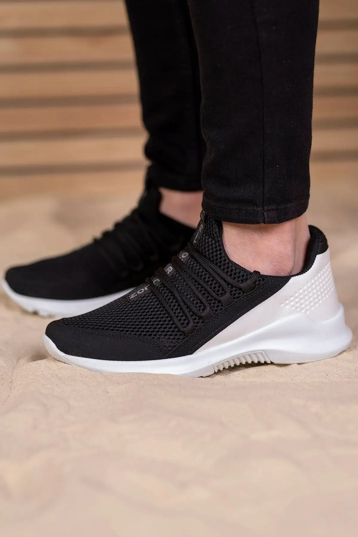 کفش ورزشی سیاه پوست سیاه 0012180 - 2684 کفش ورزشی سیاه پوست سیاه 0012180 - 2684