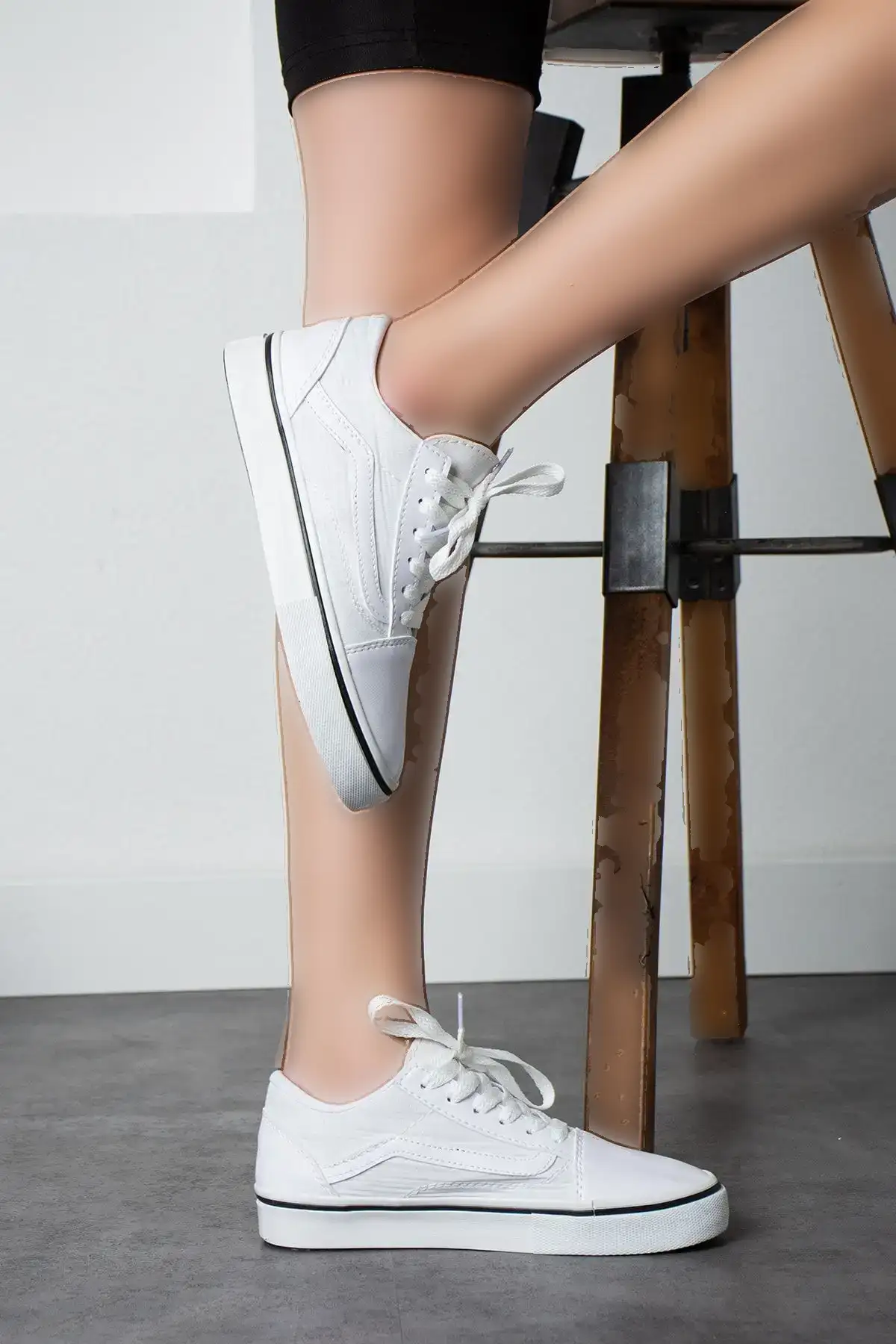 چرم مصنوعی سفید روزانه یونیزکس (زن/مرد) کفش ورزشی - 2595 چرم مصنوعی سفید روزانه یونیزکس (زن/مرد) کفش ورزشی - 2595