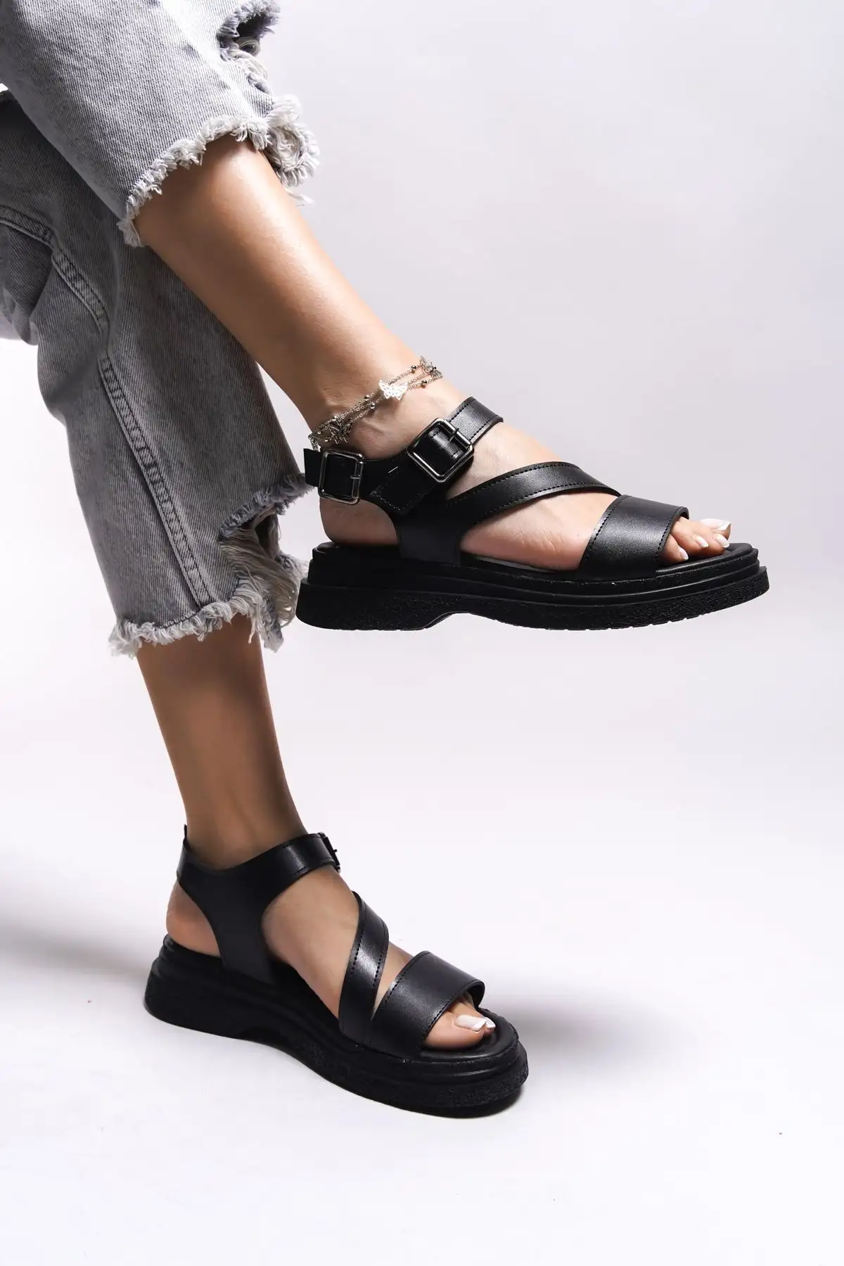 صندل های زن Arnouk 0012202 پوست سیاه - 2515 صندل های زن Arnouk 0012202 پوست سیاه - 2515