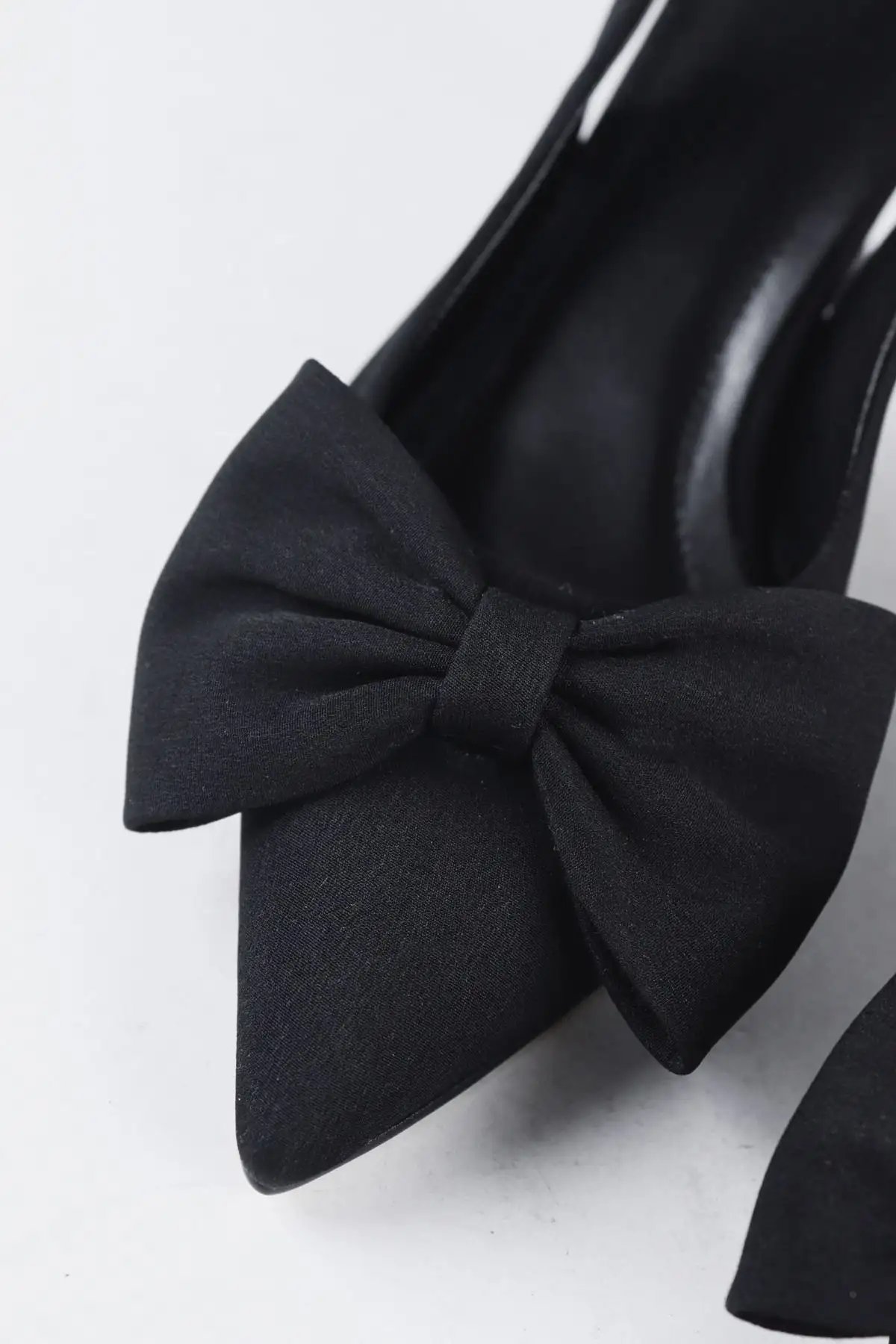 لباس شب تعظیم زنان با پاشنه های پارچه سیاه 7 سانتی متر - 2503 لباس شب تعظیم زنان با پاشنه های پارچه سیاه 7 سانتی متر - 2503