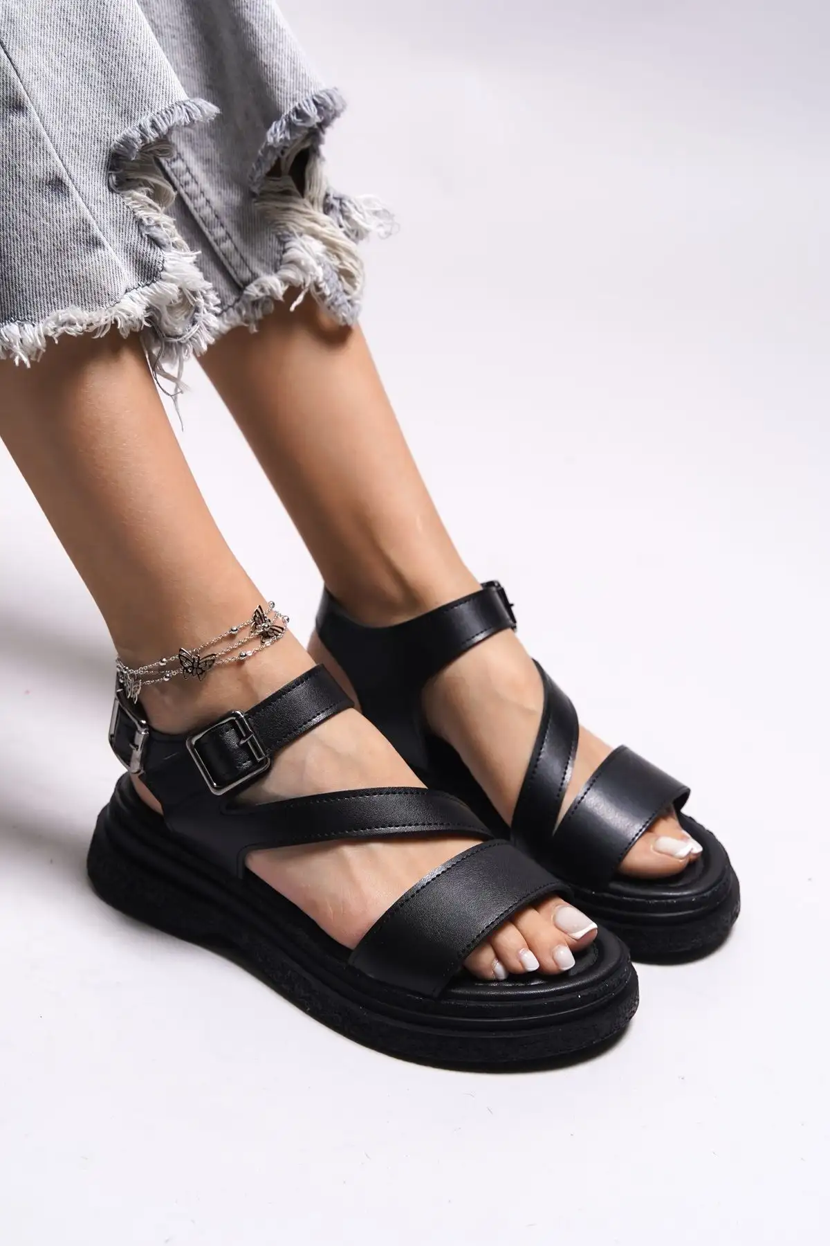 صندل های زن Arnouk 0012202 پوست سیاه - 2515 صندل های زن Arnouk 0012202 پوست سیاه - 2515