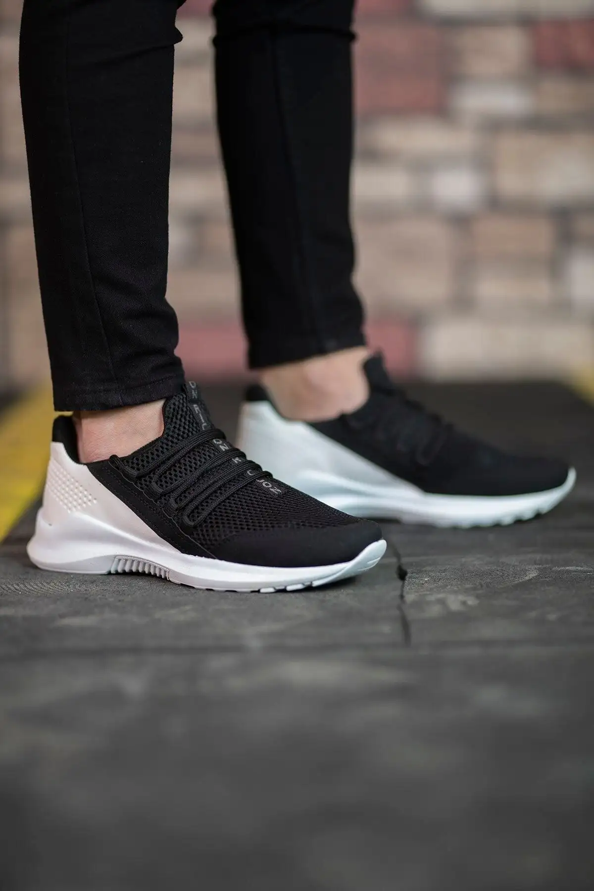 کفش ورزشی سیاه پوست سیاه 0012180 - 2684 کفش ورزشی سیاه پوست سیاه 0012180 - 2684