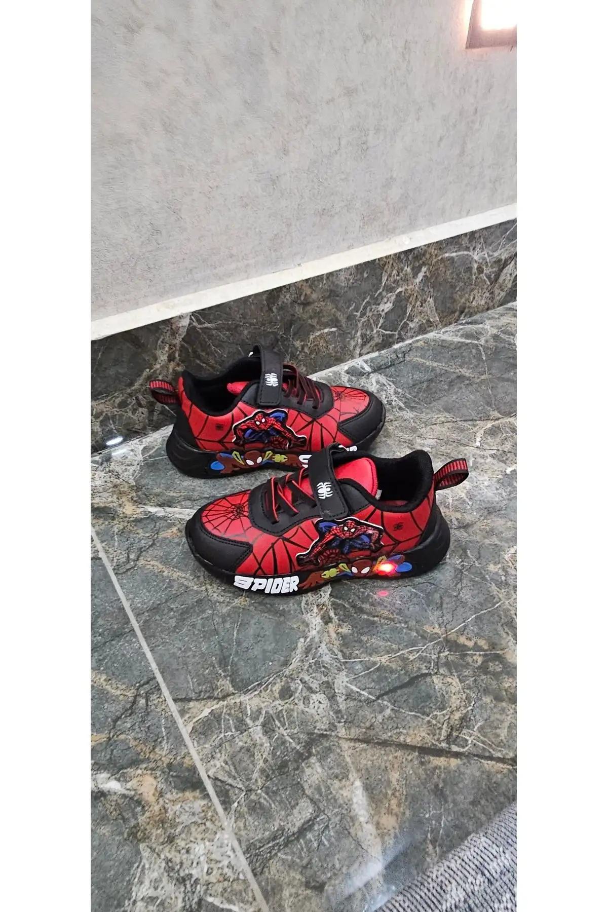 کفش های ورزشی کودکان - 2540