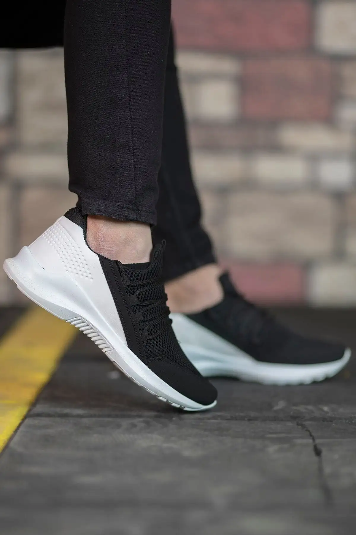 کفش ورزشی سیاه پوست سیاه 0012180 - 2684 کفش ورزشی سیاه پوست سیاه 0012180 - 2684