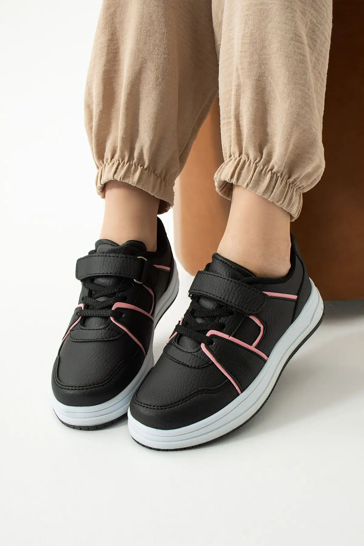 کفش ورزشی کفش ورزشی کفش ورزشی راحت مدرسه ارگونومیک انعطاف پذیر و مناسب برای آب -مقاوم - 3049 کفش ورزشی کفش ورزشی کفش ورزشی راحت مدرسه ارگونومیک انعطاف پذیر و مناسب برای آب -مقاوم - 3049