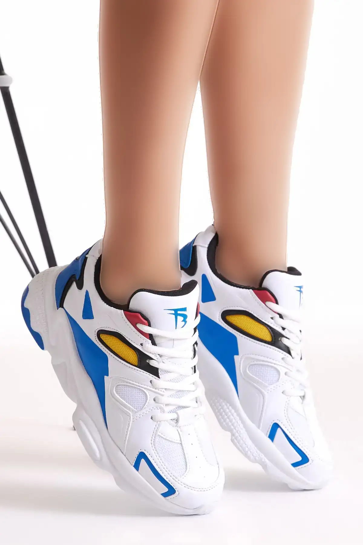 کفش ورزشی سفید یکنواخت مدل TB252 - 3189 کفش ورزشی سفید یکنواخت مدل TB252 - 3189