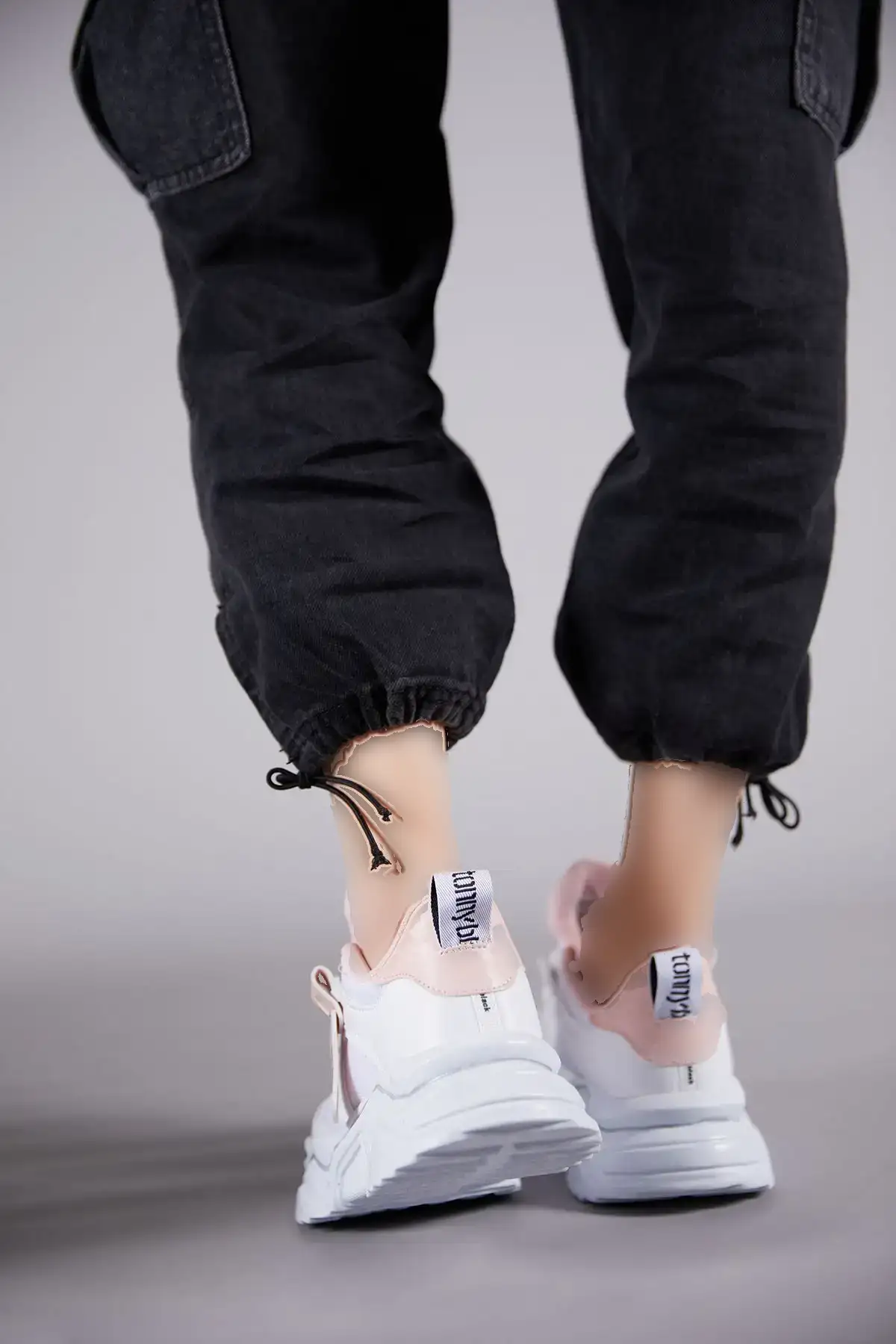 کفش ورزشی زنانه سفید و صورتی - 3173 کفش ورزشی زنانه سفید و صورتی - 3173