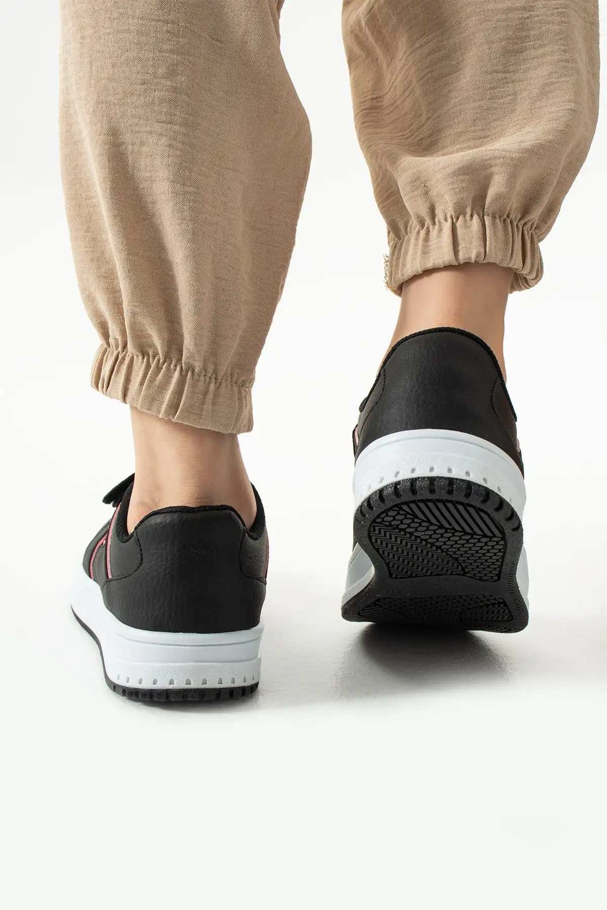 کفش ورزشی کفش ورزشی کفش ورزشی راحت مدرسه ارگونومیک انعطاف پذیر و مناسب برای آب -مقاوم - 3049 کفش ورزشی کفش ورزشی کفش ورزشی راحت مدرسه ارگونومیک انعطاف پذیر و مناسب برای آب -مقاوم - 3049