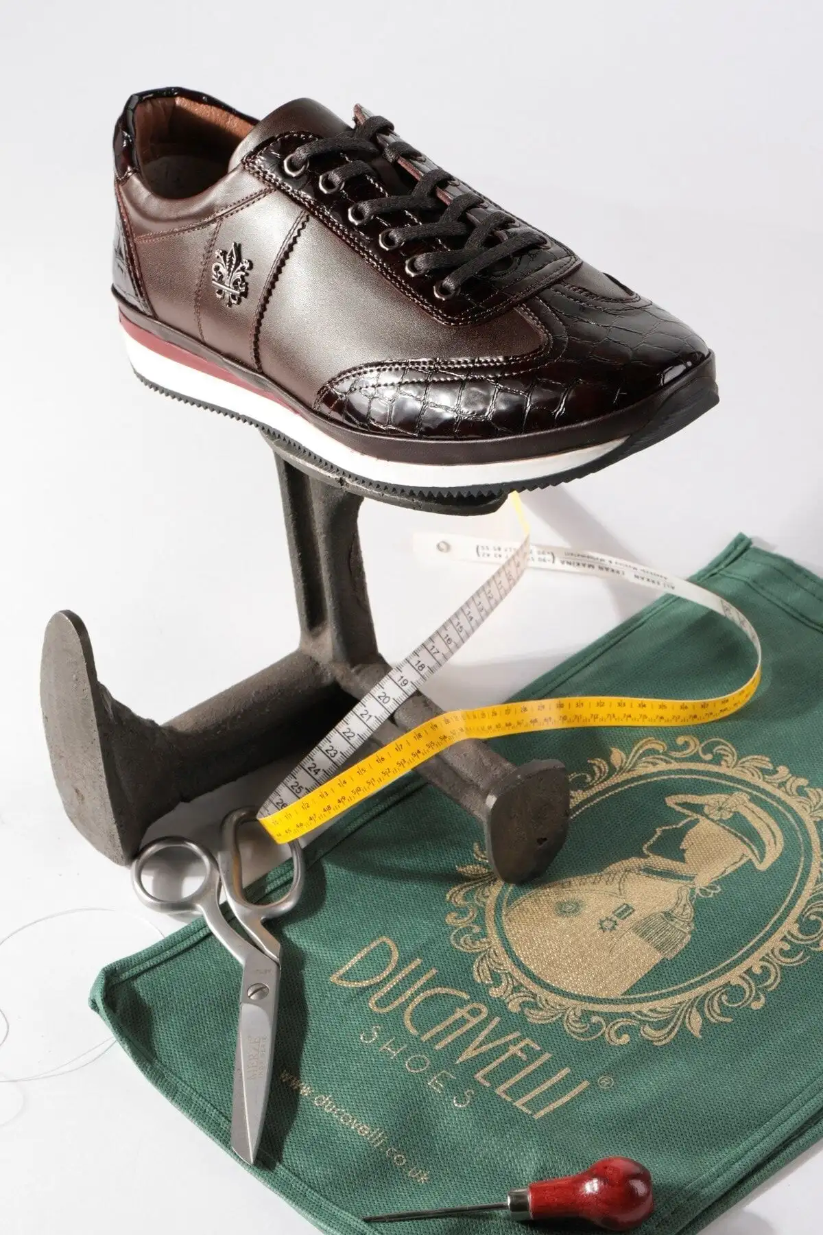 کفش روزمره مردانه با چرم طبیعی مارولوس - قهوه ای - 2867