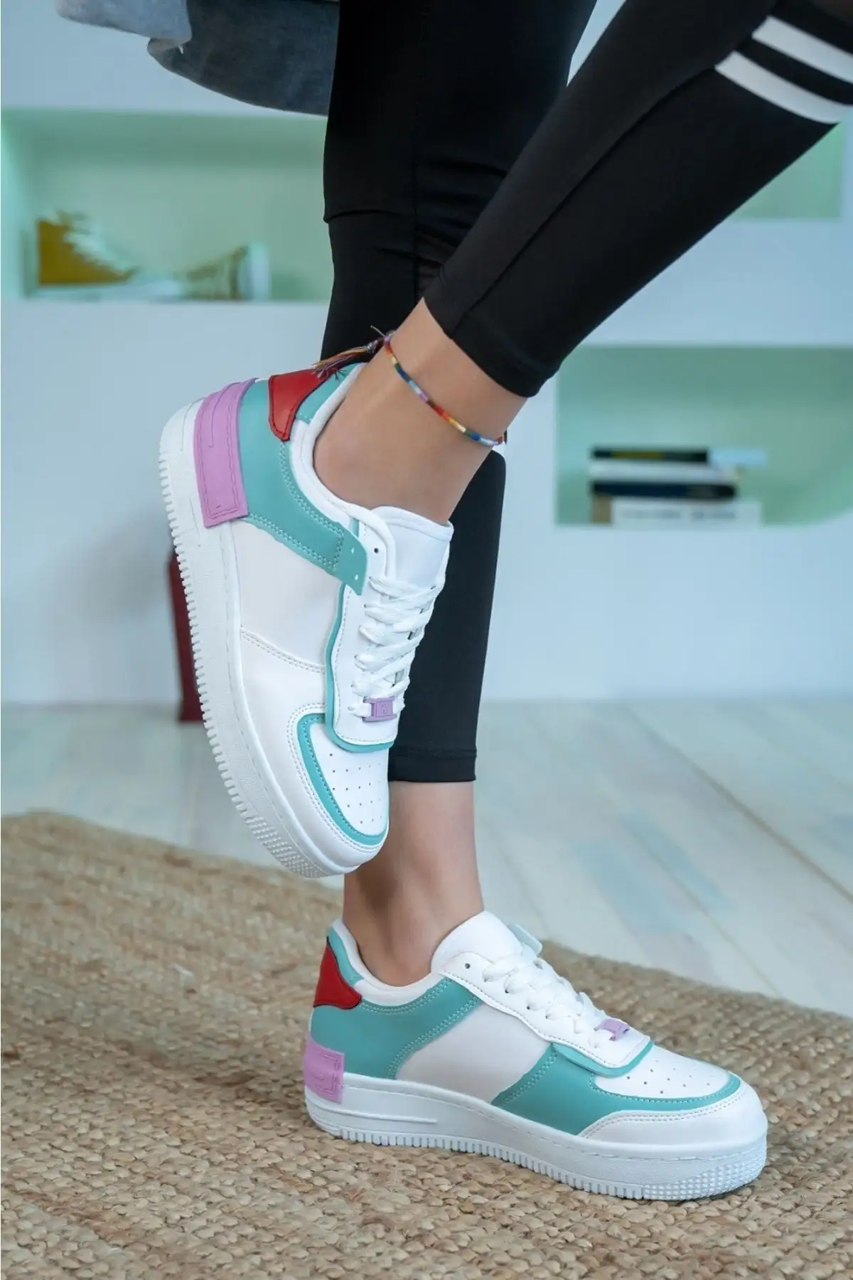 کفش ورزشی زنانه با کفی ایربید در رنگهای سفید، سبز و قرمز - 3185 کفش ورزشی زنانه با کفی ایربید در رنگهای سفید، سبز و قرمز - 3185