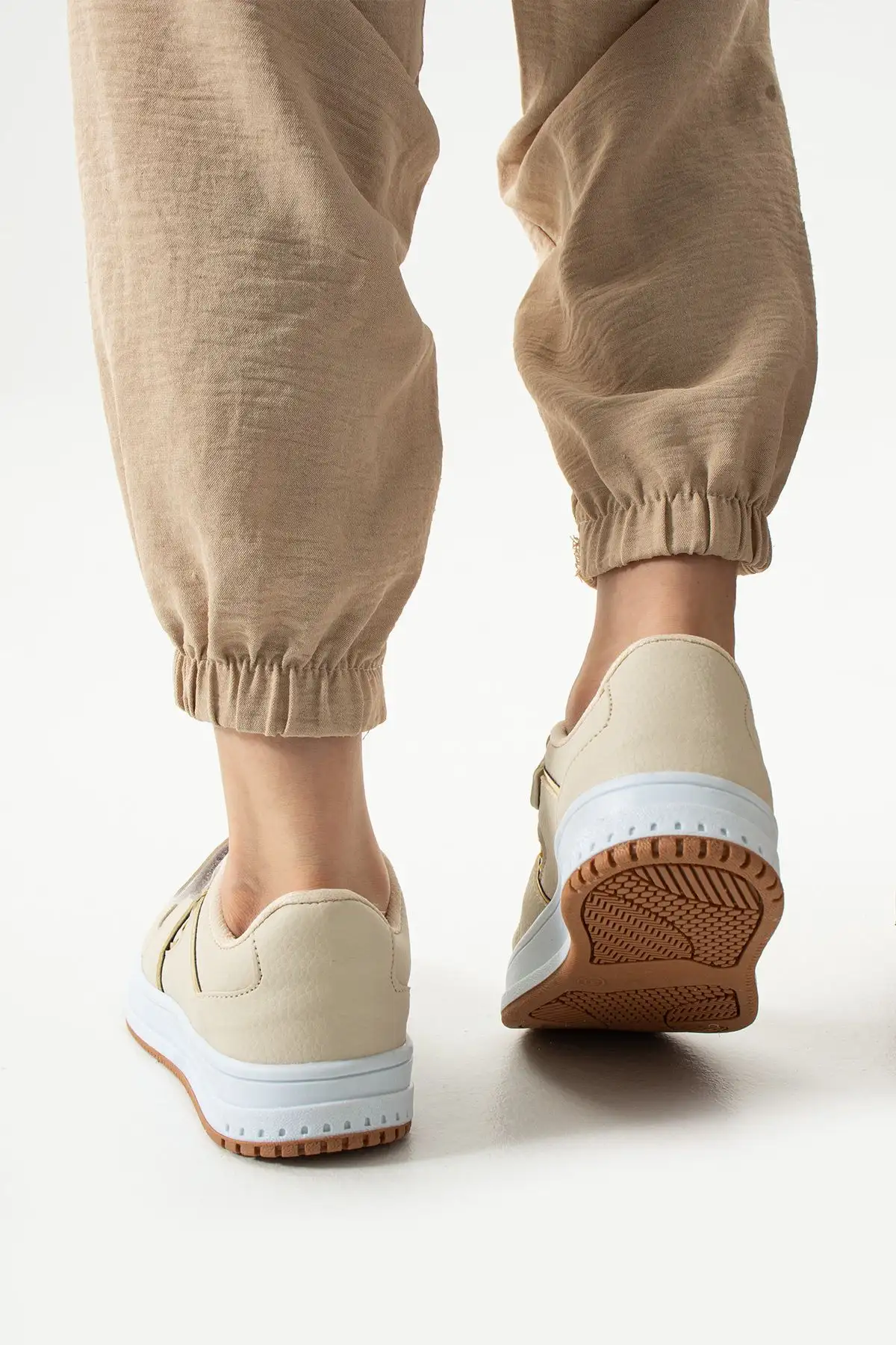 کفش ورزشی کفش ورزشی کفش ورزشی راحت مدرسه ارگونومیک و مناسب برای مقاوم در برابر آب - 3040 کفش ورزشی کفش ورزشی کفش ورزشی راحت مدرسه ارگونومیک و مناسب برای مقاوم در برابر آب - 3040