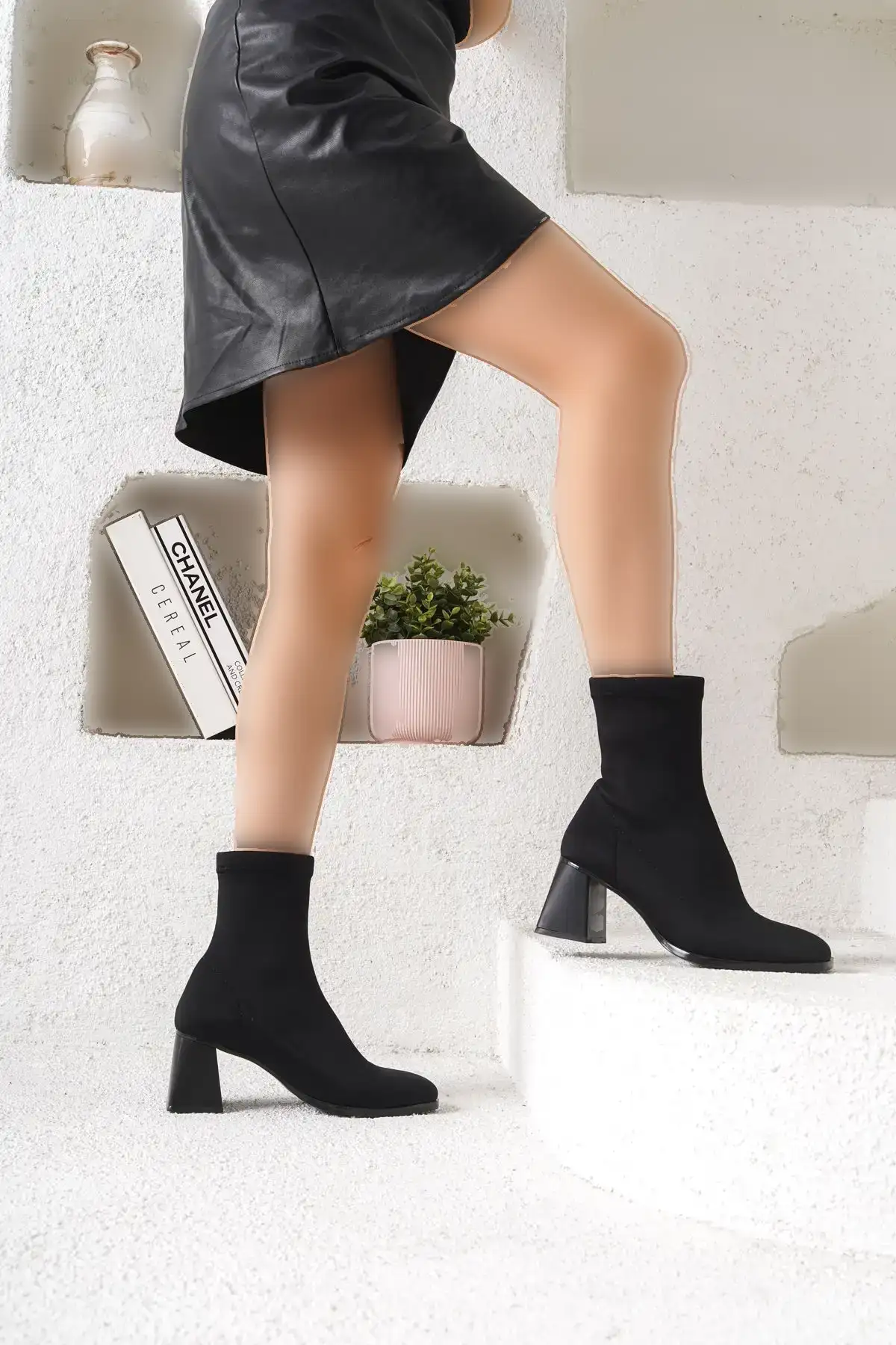 بوت پاشنهدار متوسط زنانه گارانتی دار مدل D029 با استرچ مچبند - 2922 بوت پاشنهدار متوسط زنانه گارانتی دار مدل D029 با استرچ مچبند - 2922