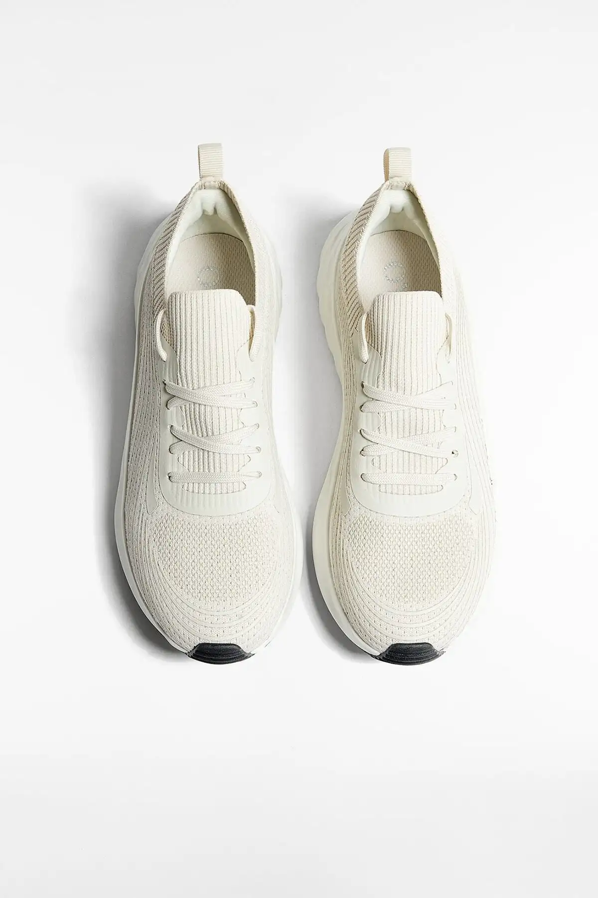 U-move به فارسی میشود "حرکت کن". - 2978 U-move به فارسی میشود "حرکت کن". - 2978