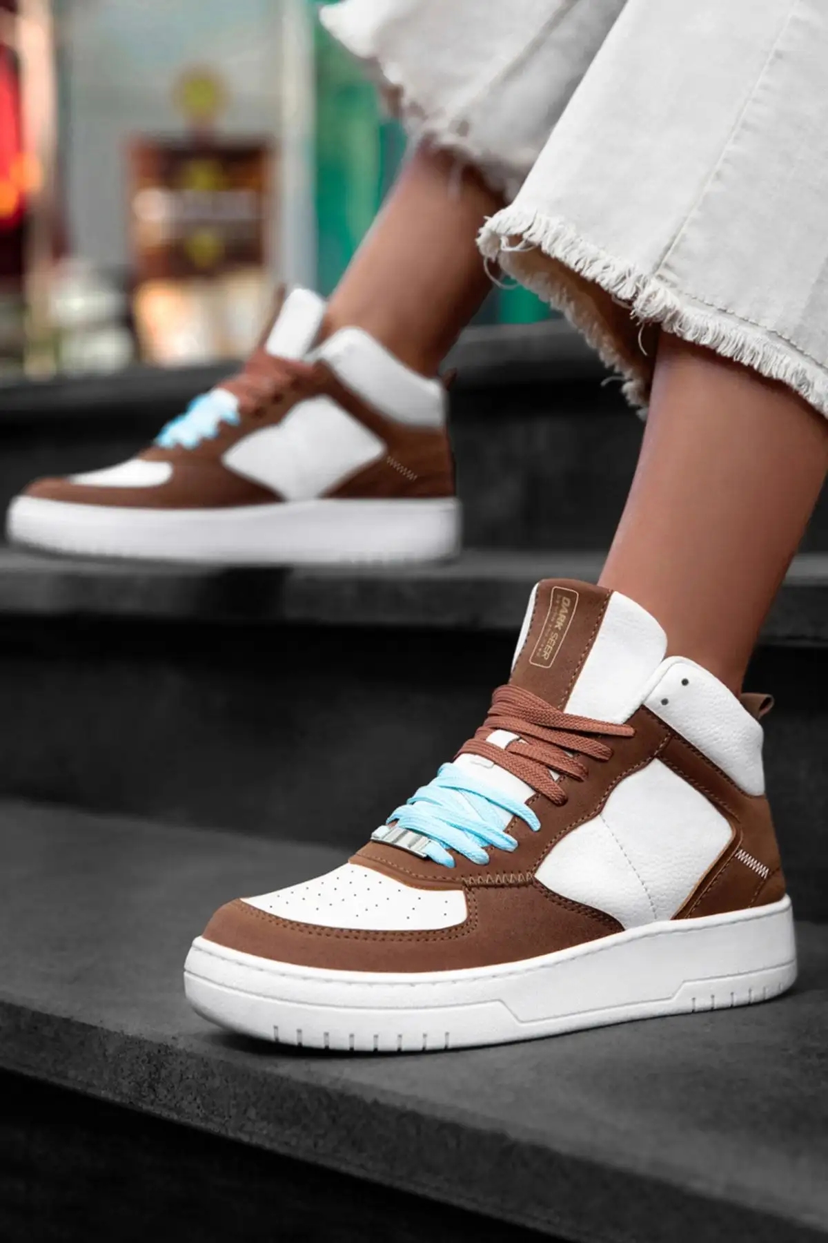 کفش اسنیکر زنانه سفید تابه DS مایا - 3170 کفش اسنیکر زنانه سفید تابه DS مایا - 3170