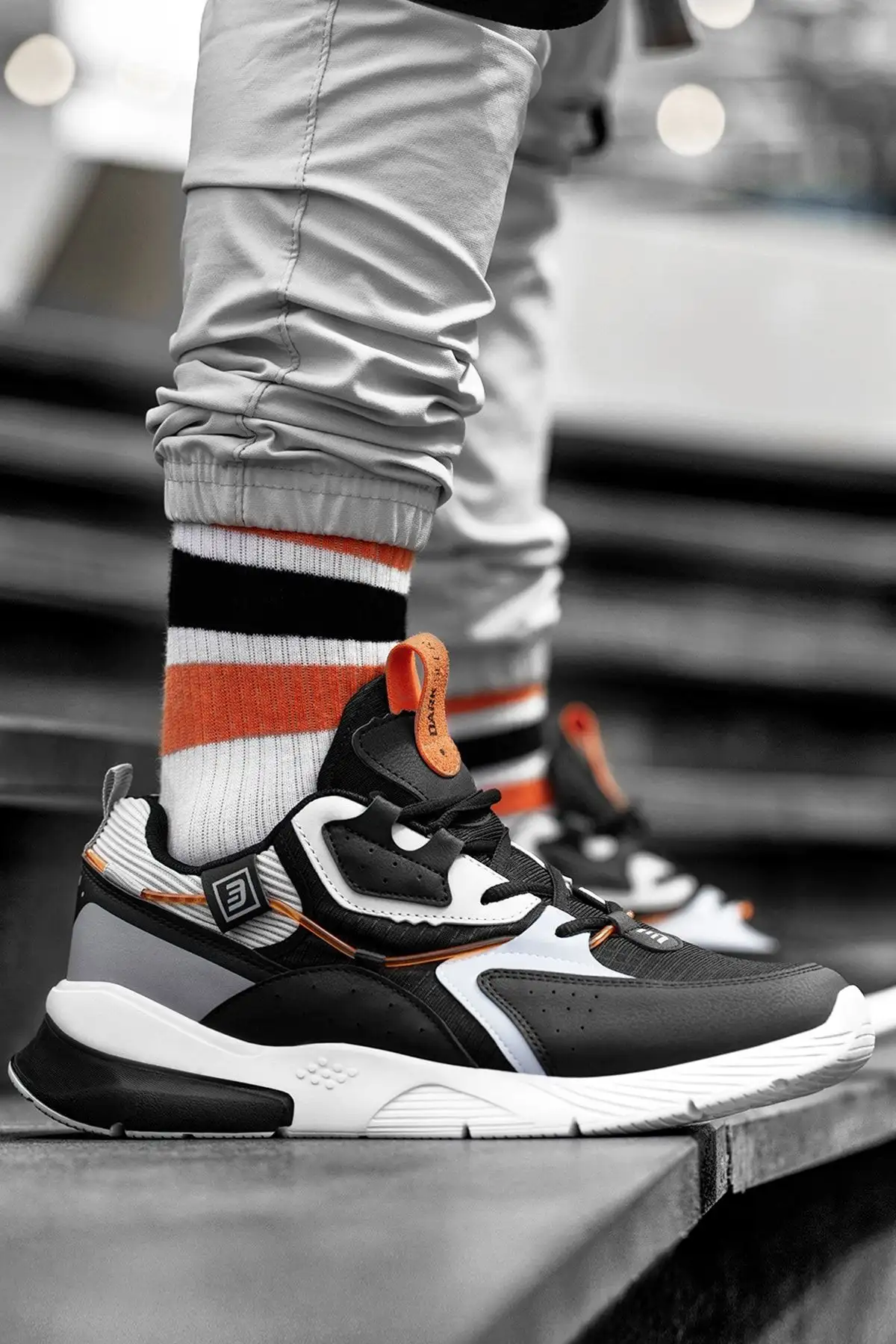 کفش ورزشی بوز زنانه و مردانه سیاه و سفید - 3193 کفش ورزشی بوز زنانه و مردانه سیاه و سفید - 3193