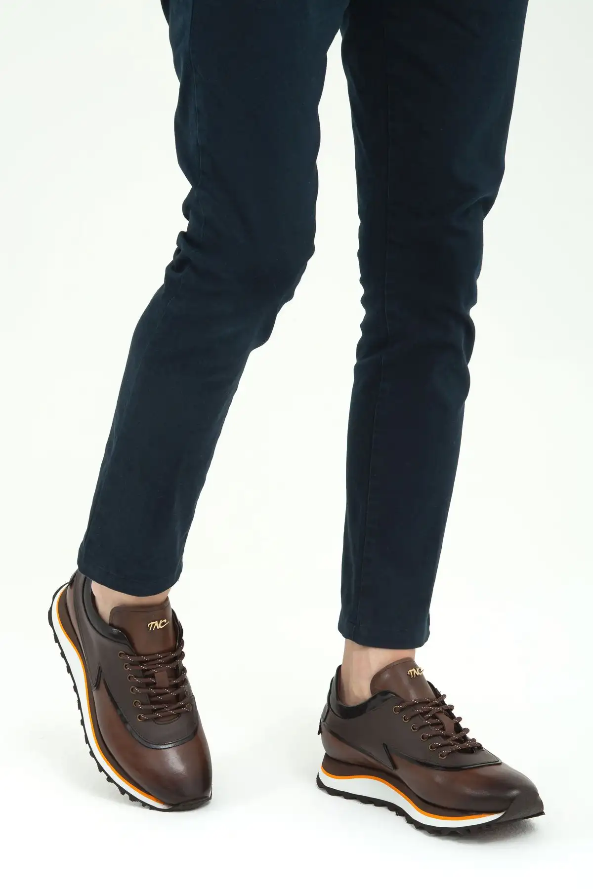 کفش اسنیکرز و ورزشی چرمی مردانه 383 5268 Erk Ayk Sk22/23 - 2900 کفش اسنیکرز و ورزشی چرمی مردانه 383 5268 Erk Ayk Sk22/23 - 2900