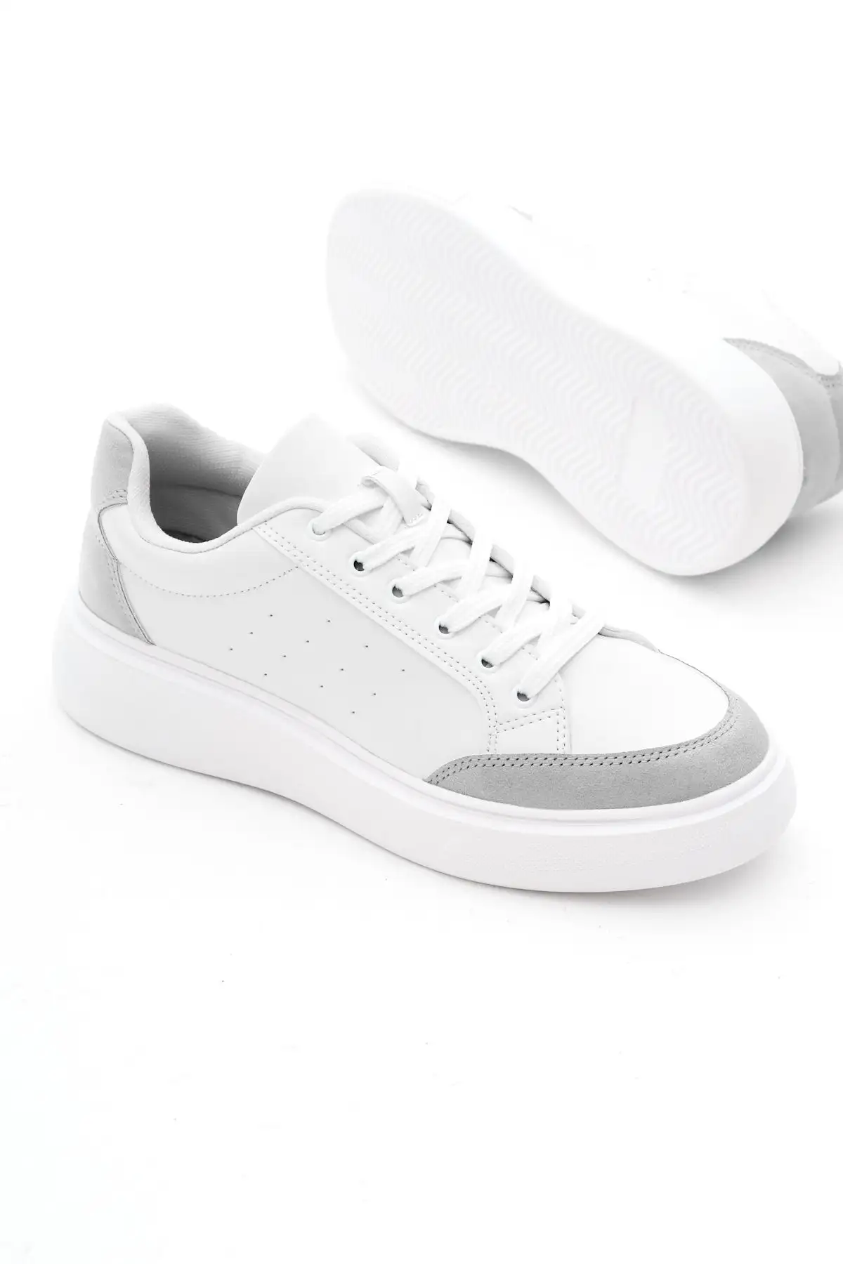 کفش اسپرت زنانه با بند، با زیره پلی (پلاستیکی) سفید و خاکستری - 3174 کفش اسپرت زنانه با بند، با زیره پلی (پلاستیکی) سفید و خاکستری - 3174