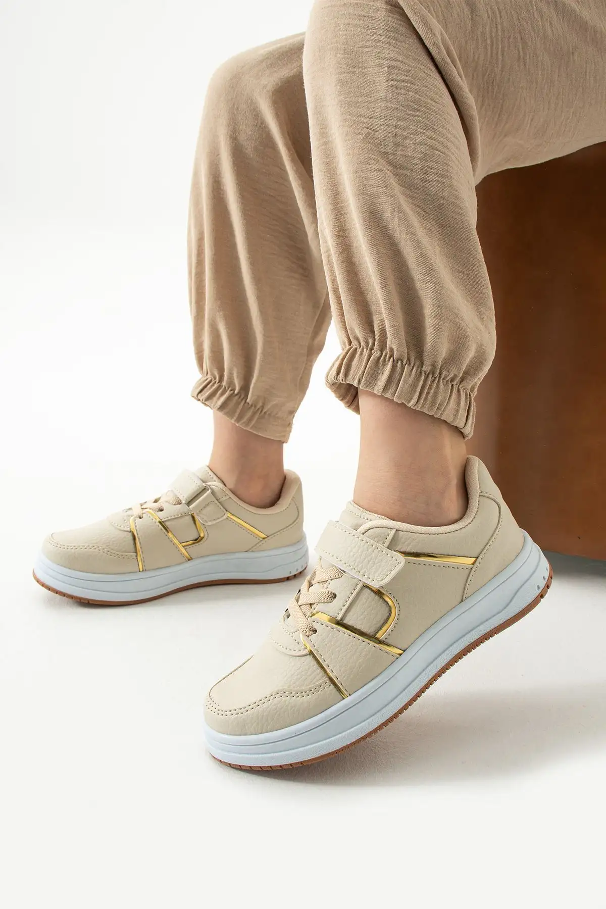 کفش ورزشی کفش ورزشی کفش ورزشی راحت مدرسه ارگونومیک و مناسب برای مقاوم در برابر آب - 3040 کفش ورزشی کفش ورزشی کفش ورزشی راحت مدرسه ارگونومیک و مناسب برای مقاوم در برابر آب - 3040