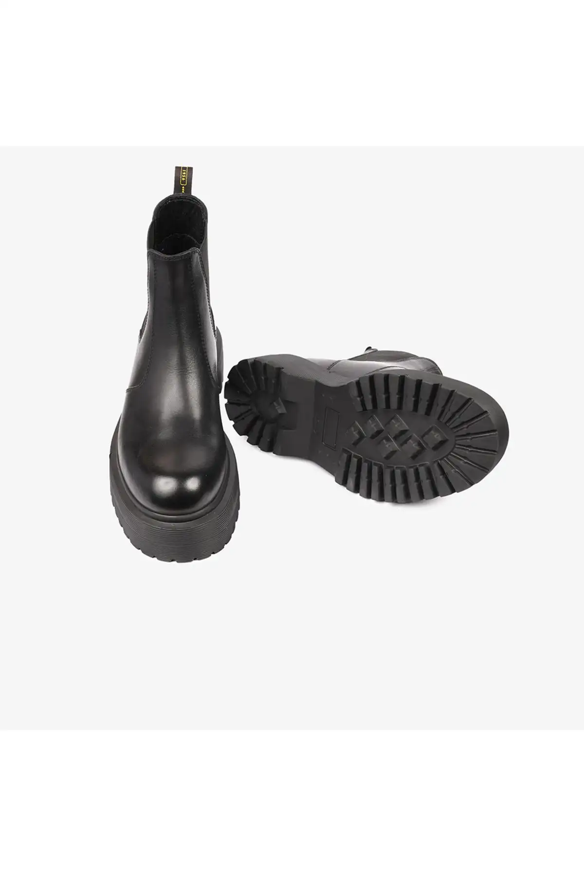 بوت و نیم‌ بوت زنانه چلسی مشکی از چرم طبیعی - 5023