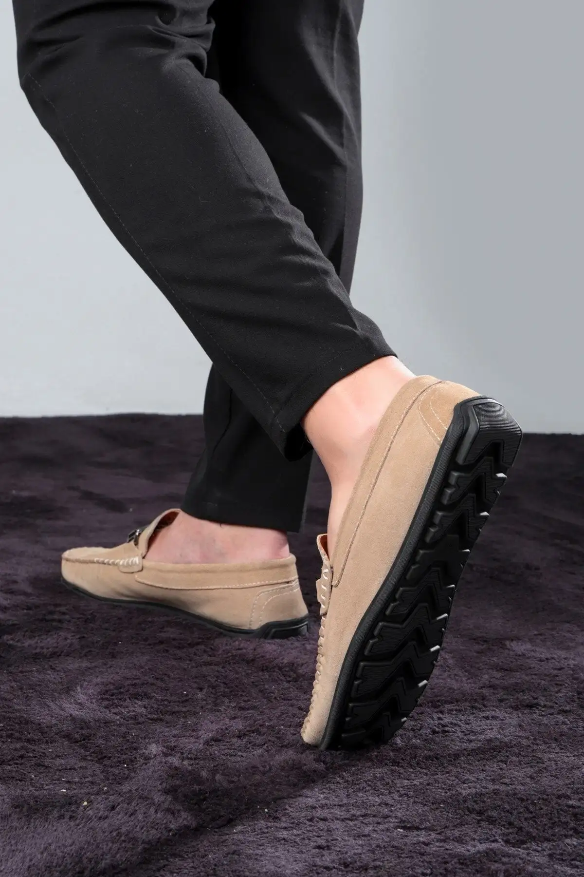 سایز بزرگ مردانه 1. نیمه چرم طبیعی کفش روزمره مردانه
2. کفش لوفر
3. کفش سبک
4. لوفر با قفل
5. لوفر مخملی - 3506 سایز بزرگ مردانه 1. نیمه چرم طبیعی کفش روزمره مردانه 2. کفش لوفر 3. کفش سبک 4. لوفر با قفل 5. لوفر مخملی - 3506