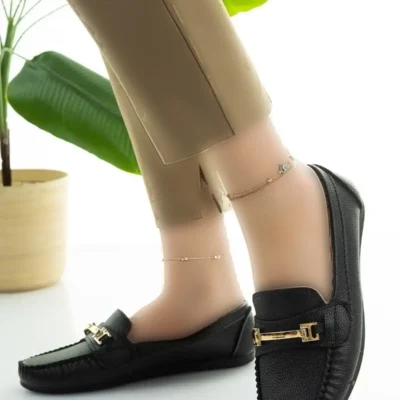 کفش تخت زنانه روزمره مشکی با بند زنجیری و کفی سبک و راحت - 4515