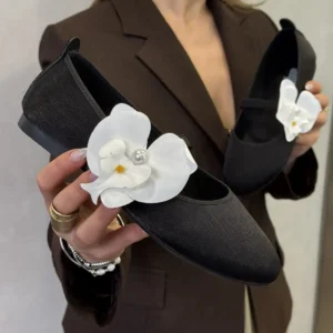 کفش مجلسی زنانه روزمره باله‌ای نوک گرد مشکی ساتن با کفی ارگانیک فوم حافظه‌ای - 5435