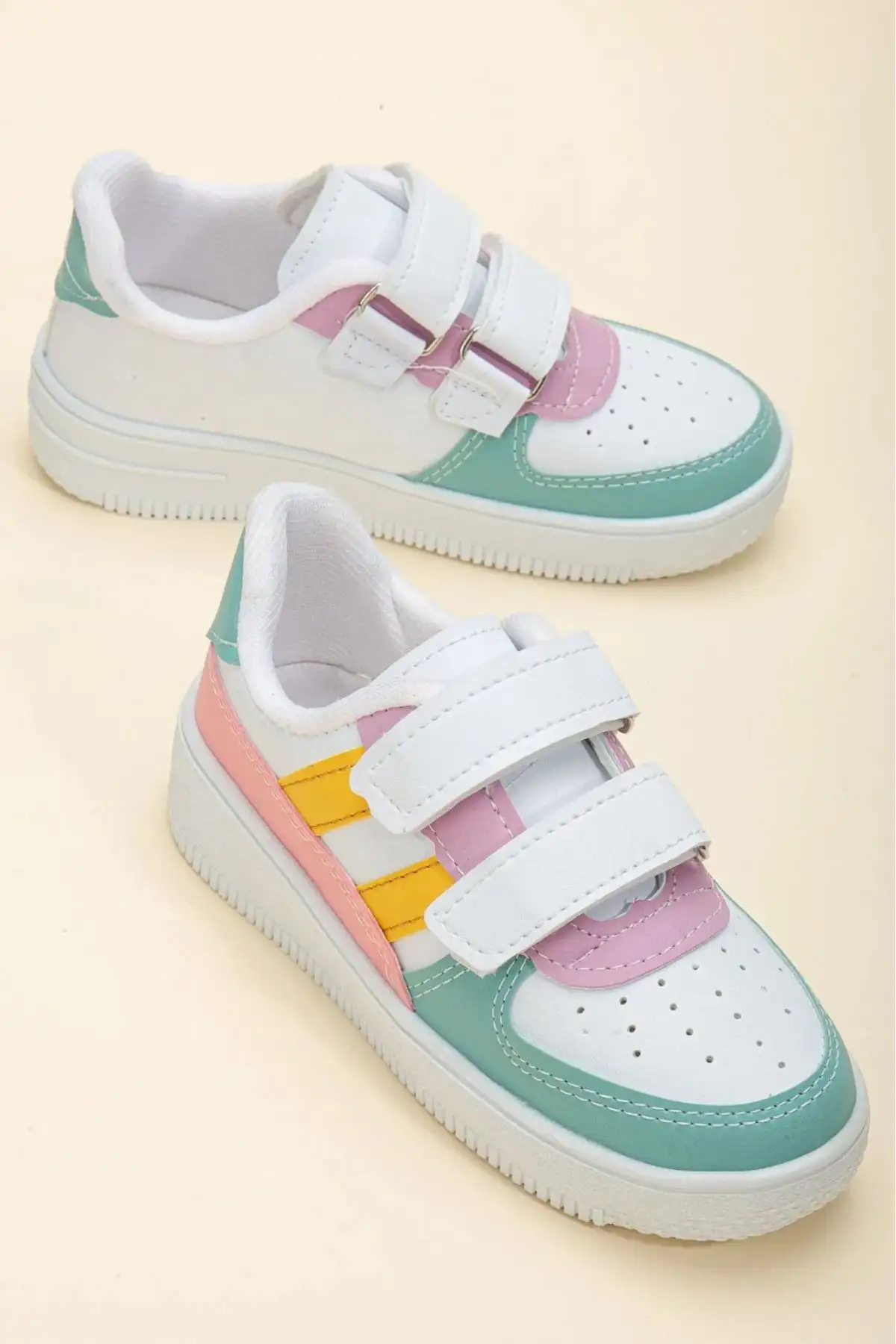 کفش بچگانه کفش اسپرت بچهگانه unisex مناسب برای مدارس - 3604 کفش بچگانه کفش اسپرت بچهگانه unisex مناسب برای مدارس - 3604