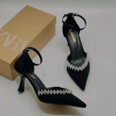 کفش اداری زنانه کفش زنانه نقره‌ای ساتن با جزئیات سنگی در جلو - 3541