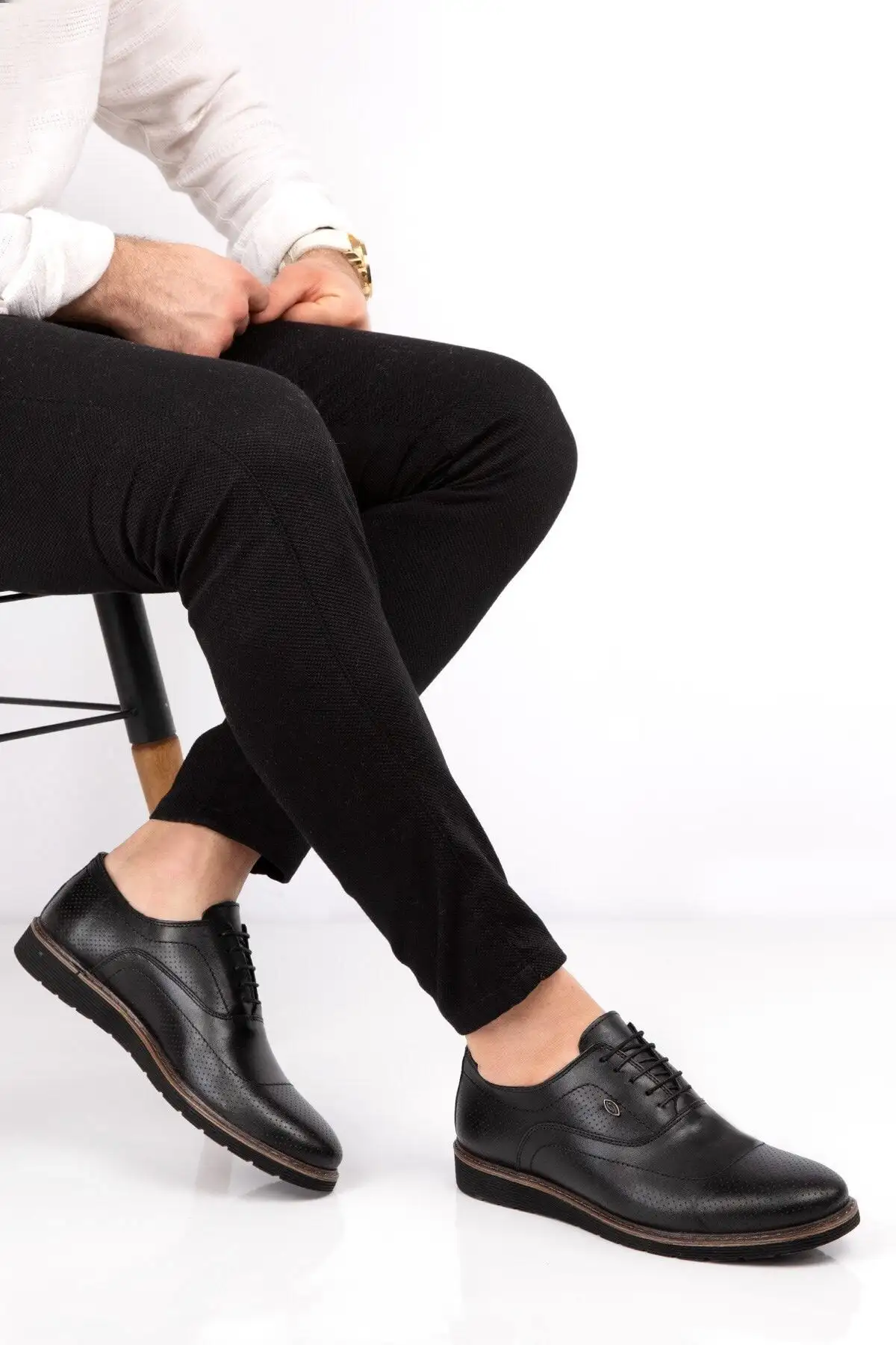 کفش روزمره مردانه   مدرن کلاسیک از چرم طبیعی، بسیار سبک - 5301 کفش روزمره مردانه مدرن کلاسیک از چرم طبیعی، بسیار سبک - 5301