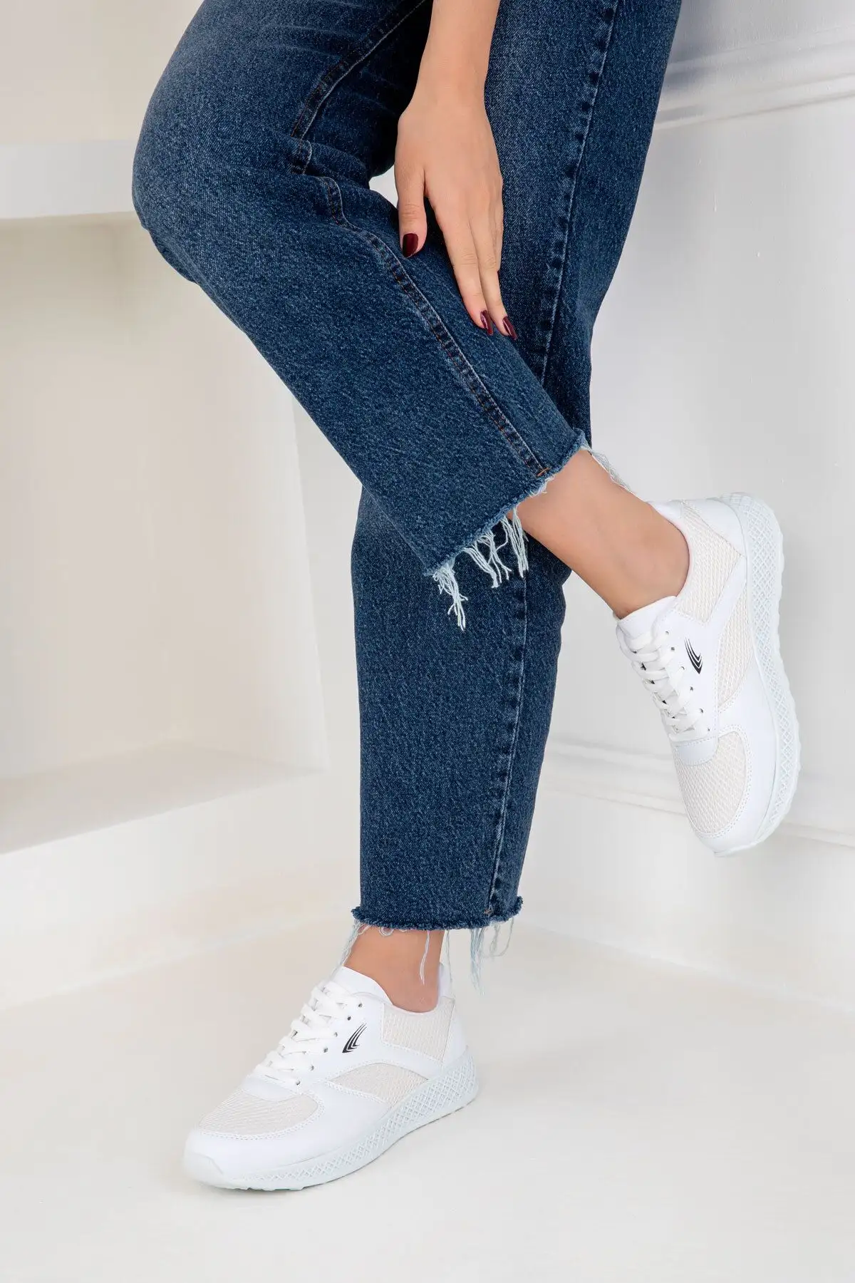 کفش ورزشی کتانی زنانه سفید 17166 - 3380